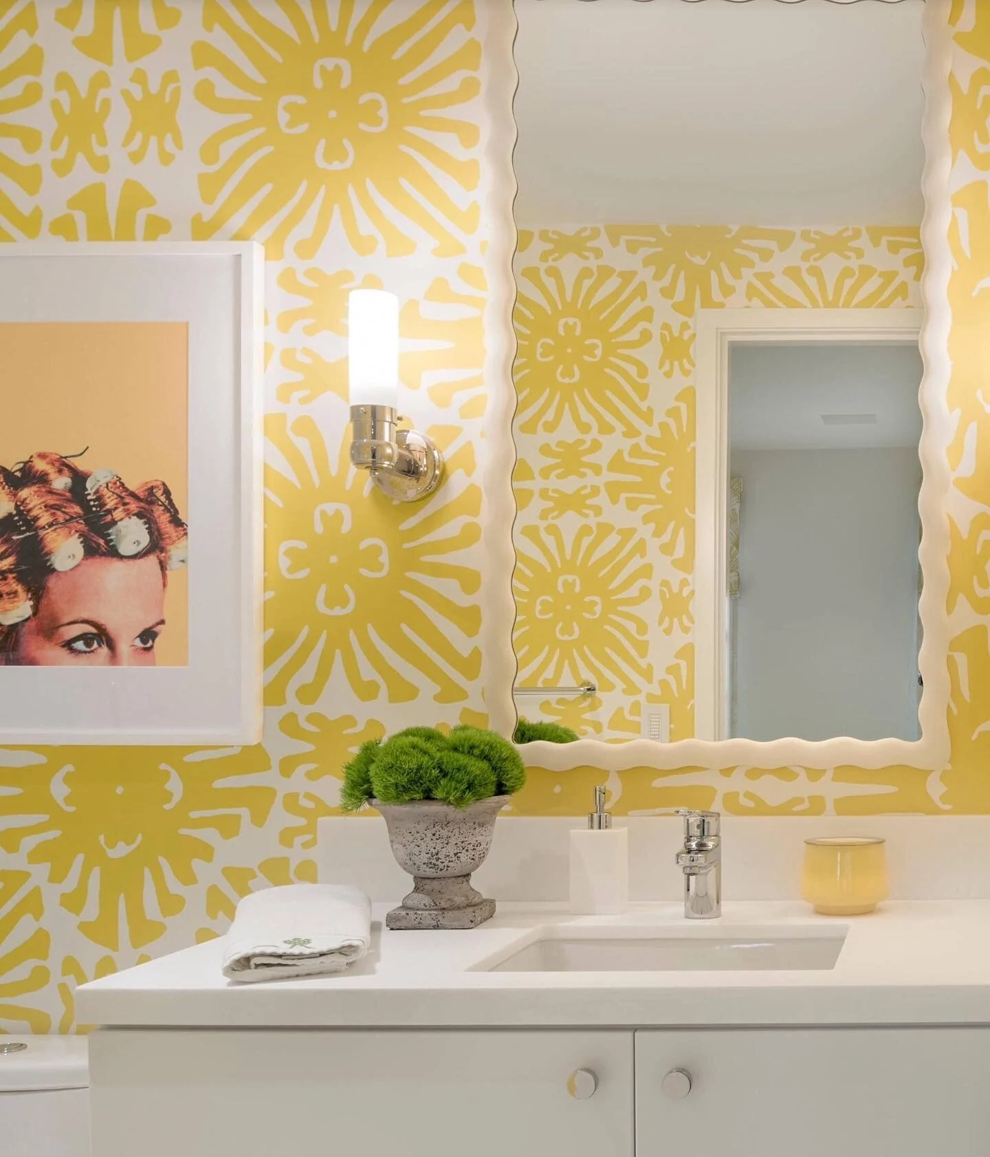 Loving this bold yellow wallpaper pop from @room.design !  I don't know if I would need to be so brave if this is the result!  Would you choose such a bold wallcovering? ⁠
____________________________________________⁠
📦 Follow @getstashed for all yo