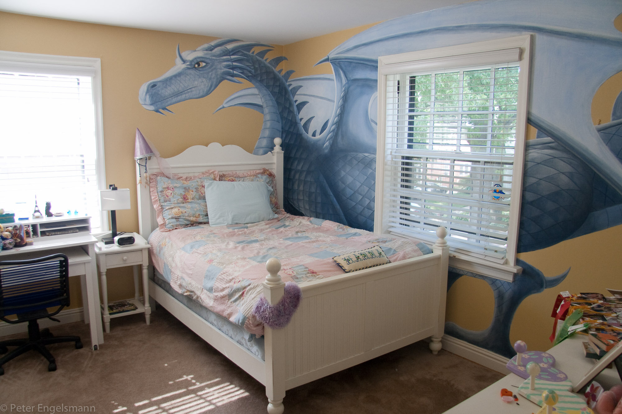  Dragon Bedroom Mural, acrylic on wallboard, private residence. © Peter K. Engelsmann 