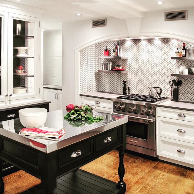 Reposting one of my early projects flip through to see the before and after of each kitchen view😵🥰@Townhouse Kitchens @townhousekitchensnyc @studium_inc @nydc #nycdesign #customkitchen #kitchendesign #kitchensofinstagram #whitekitchen #herringbonet