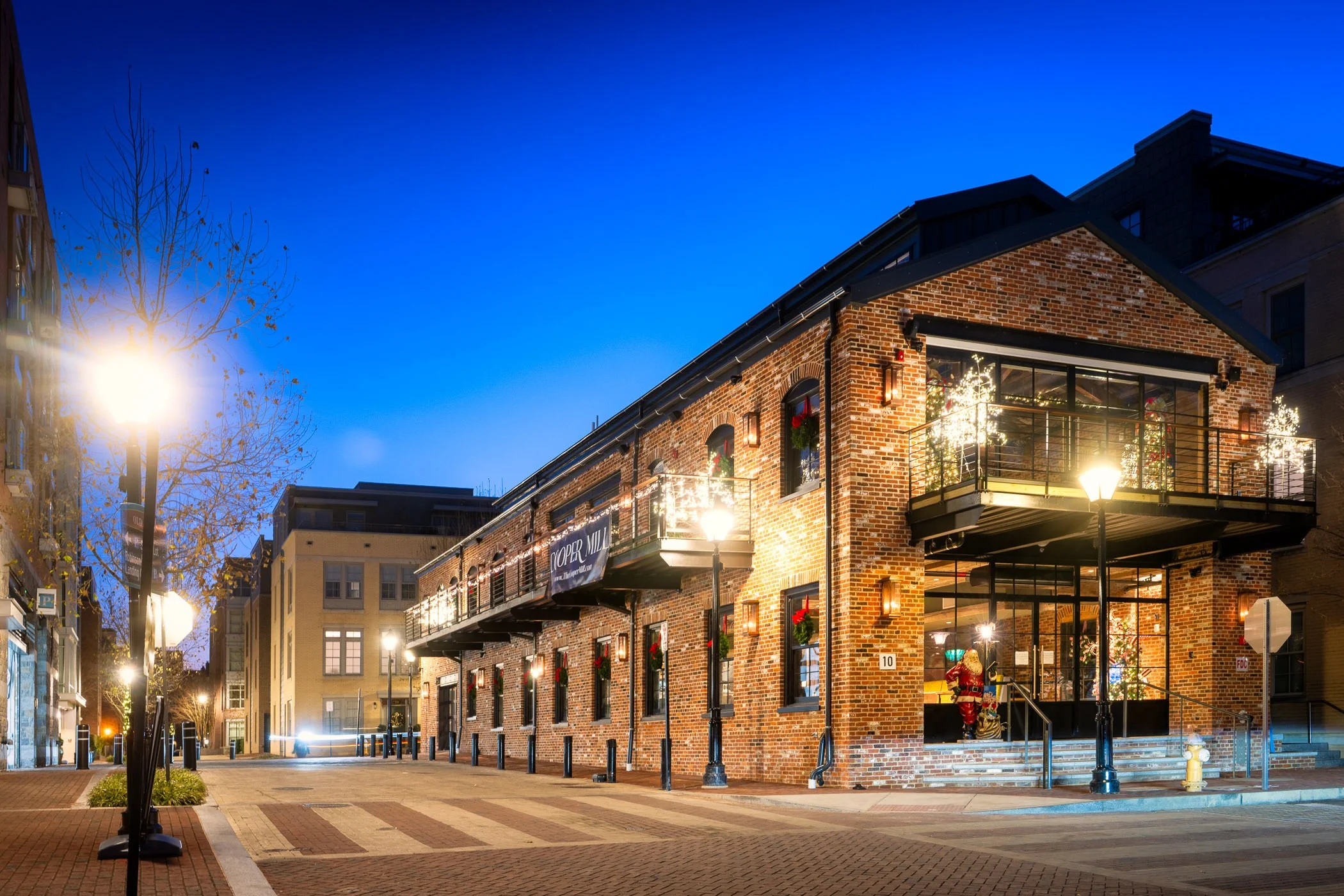 Landini and Bonitt are the Brains Behind New Cooper Mill Tavern on Alexandria’s Waterfront