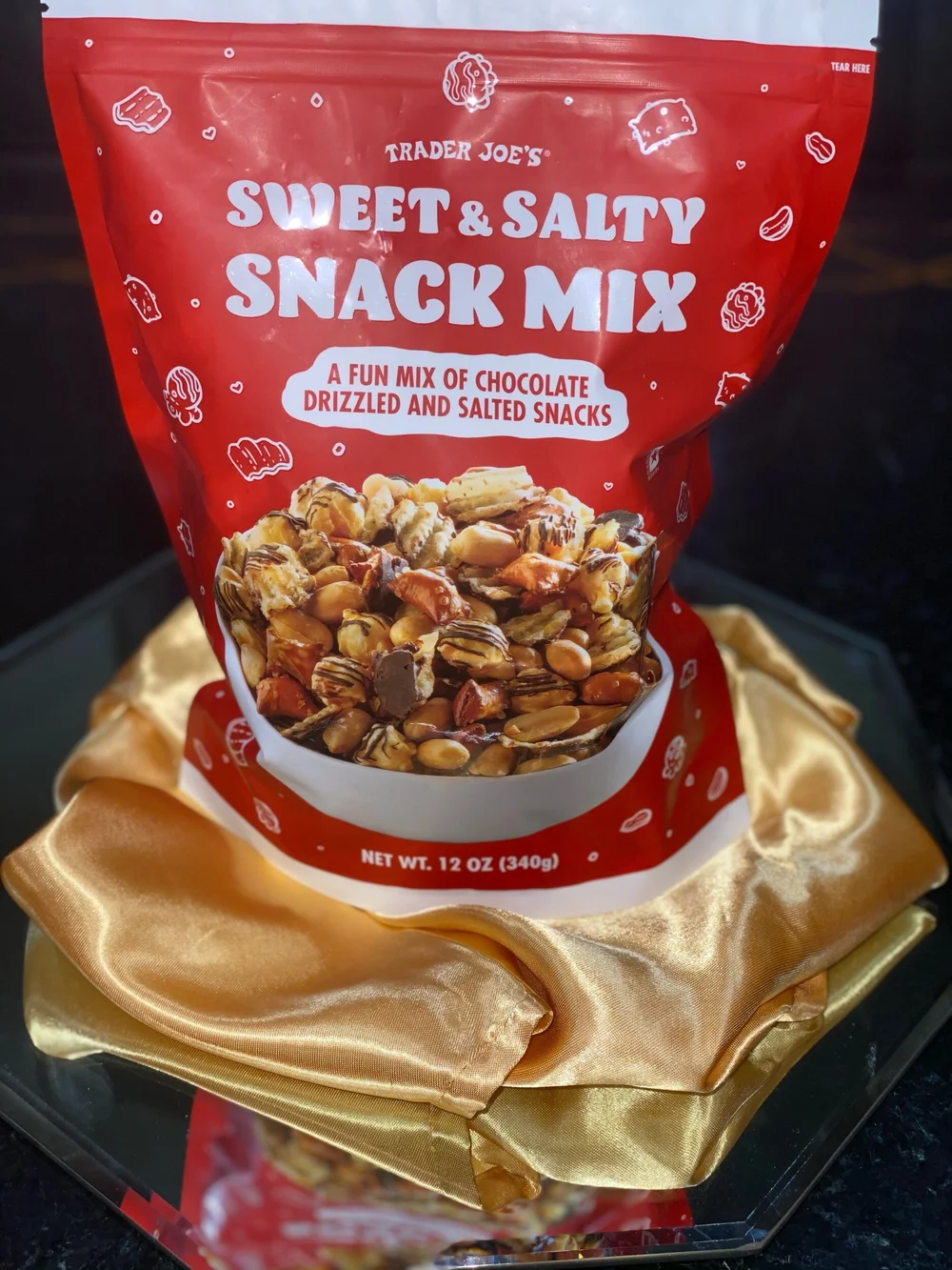 SWEET + SALTY SNACK MIX