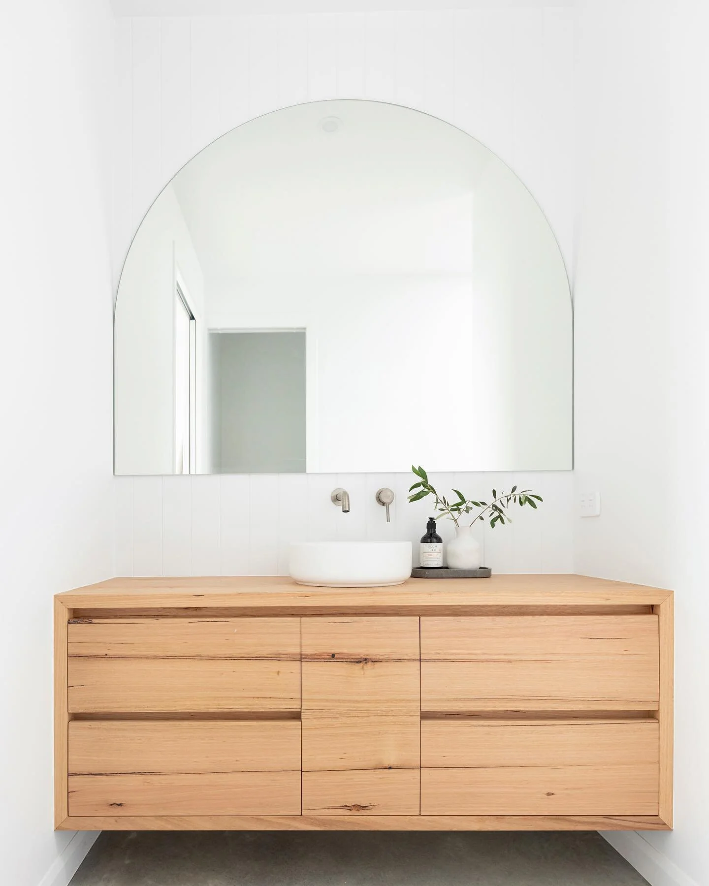 A timeless main bathroom at our latest Mill Residence