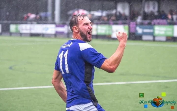 Amesbury Town 2 AFC Stoneham 3