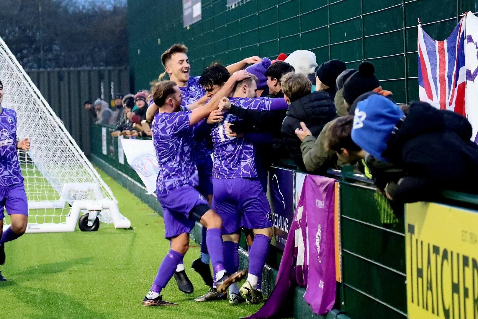FA VASE 4TH ROUND : Portishead 0 AFC Stoneham 4.