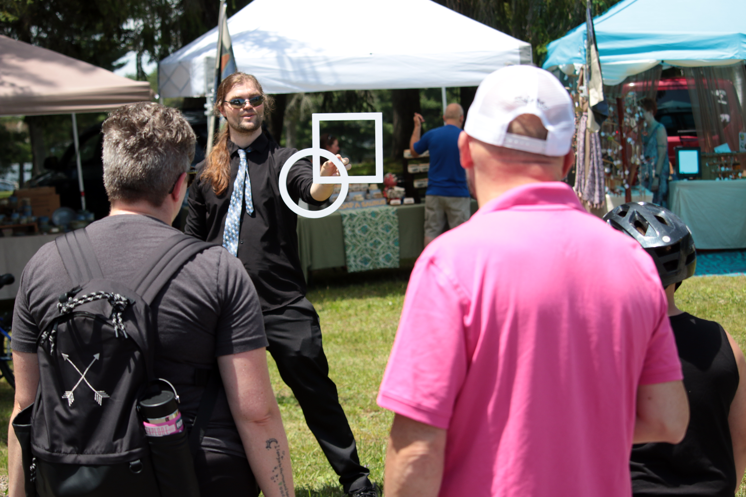 Lars Matthew Rieck demonstrates contact juggling