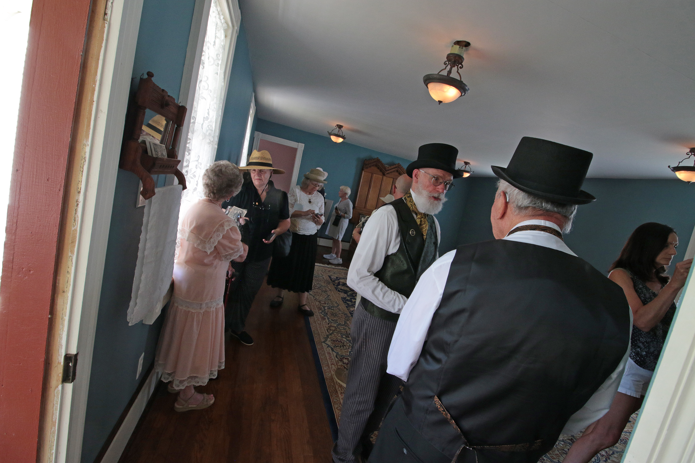 Tours of the Thompson Rest Home for Deaconesses