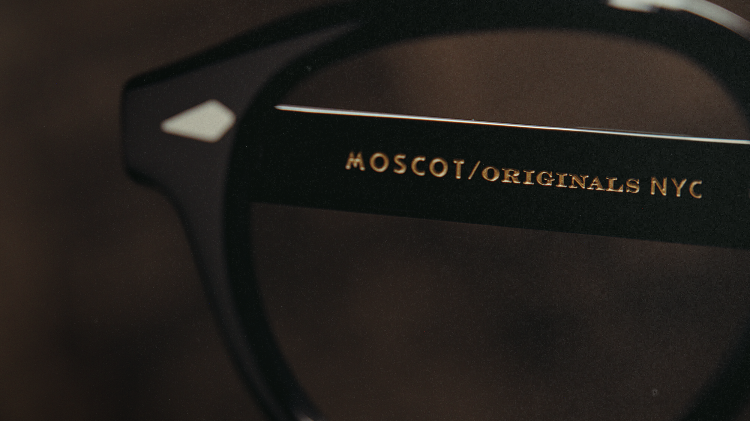 MOSCOT_LEMTOSH FINAL CONFORM 15.00_00_05_06.Still002.png