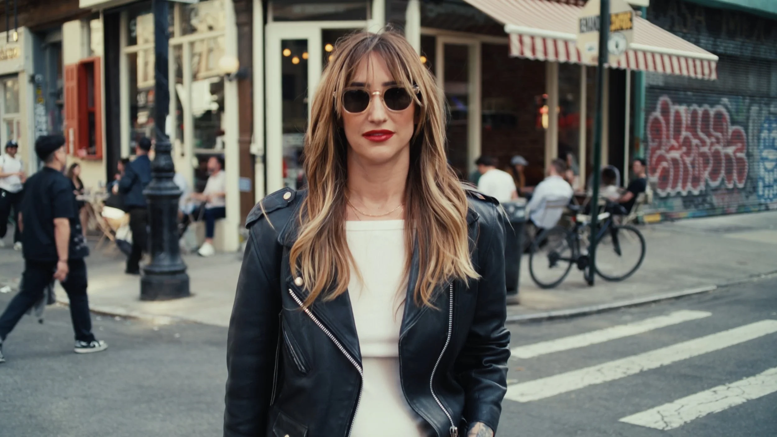 moscot_matchcut_jackie_16x9_final_v1 (2160p)_1.jpg