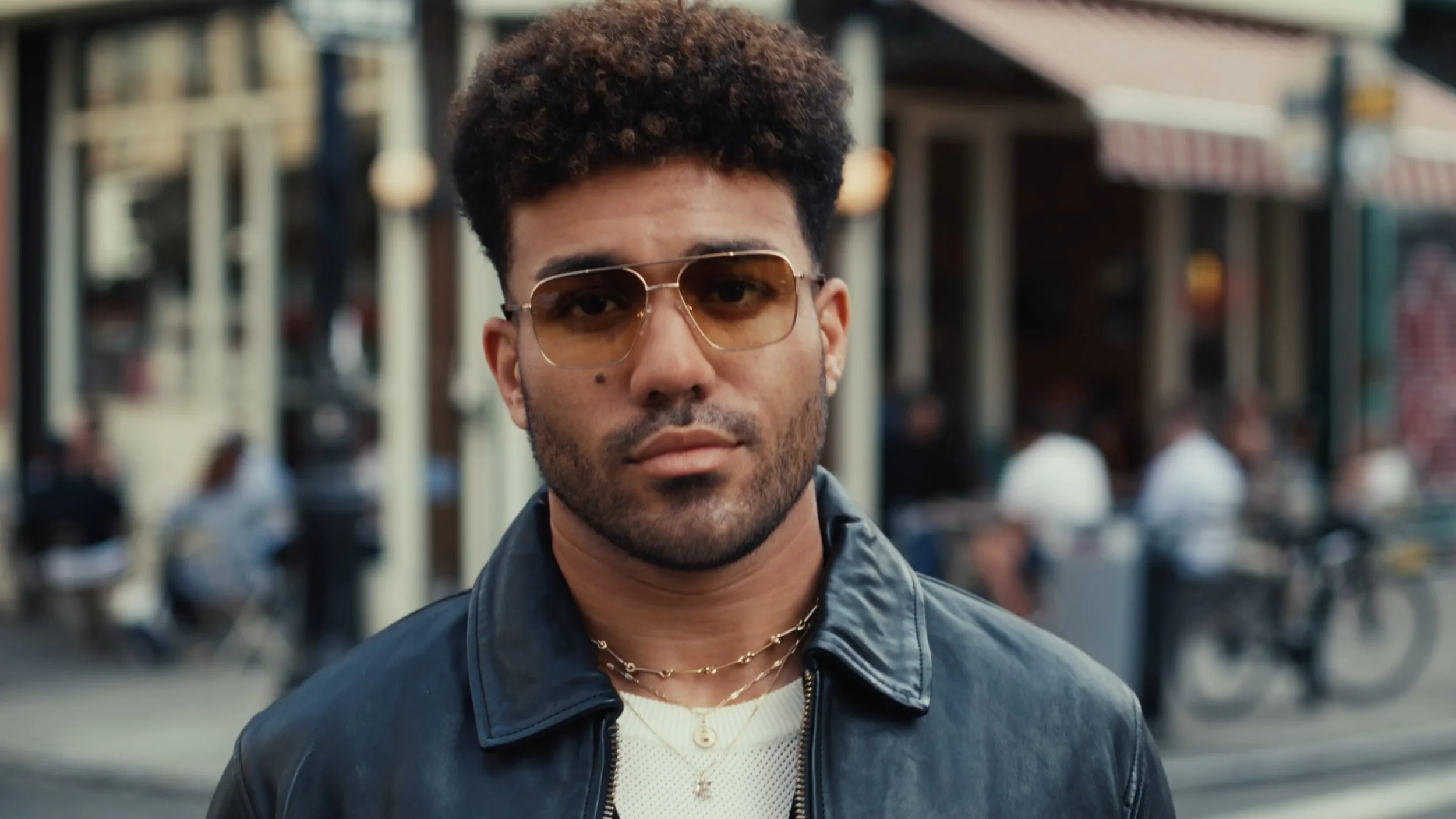 moscot_matchcut_ethan_16x9_final_v1 (2160p)_2.jpg