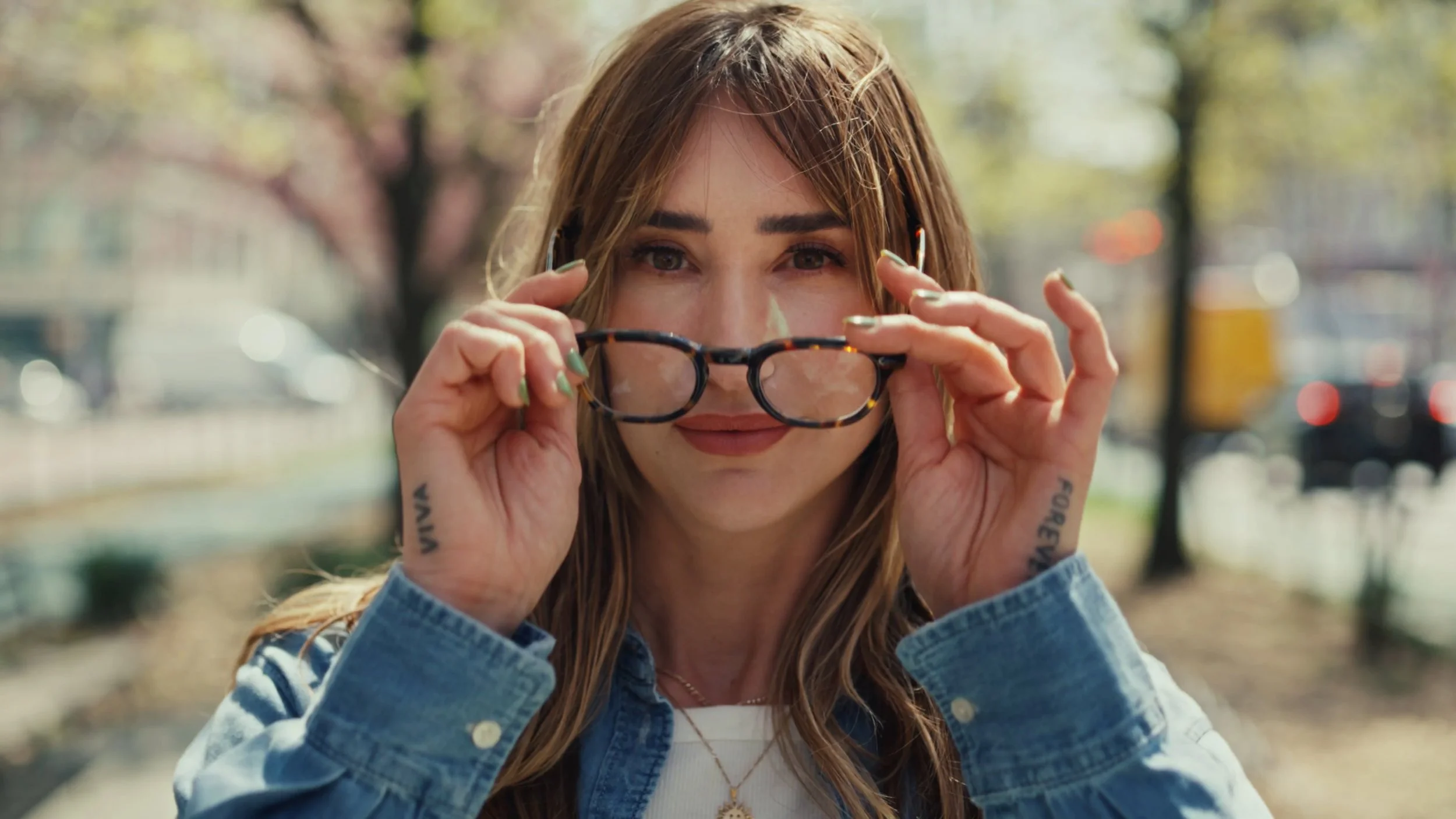 moscot_matchcut_jackie_16x9_final_v1 (2160p)_2.jpg