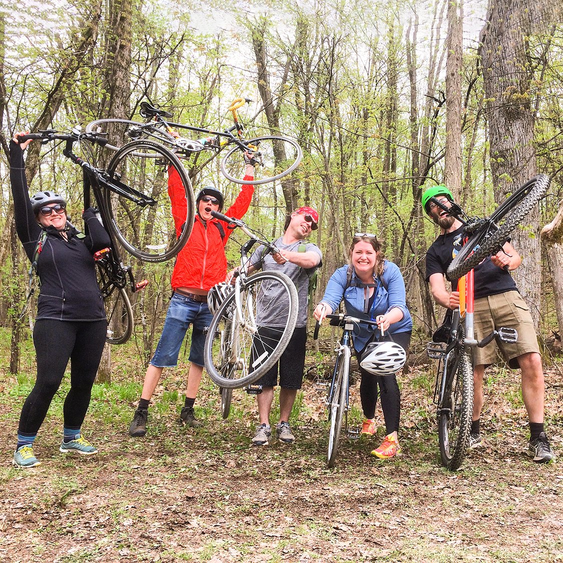  Cyclists visiting Linda's Tour stop. Photo credit: Linda Christianson. 