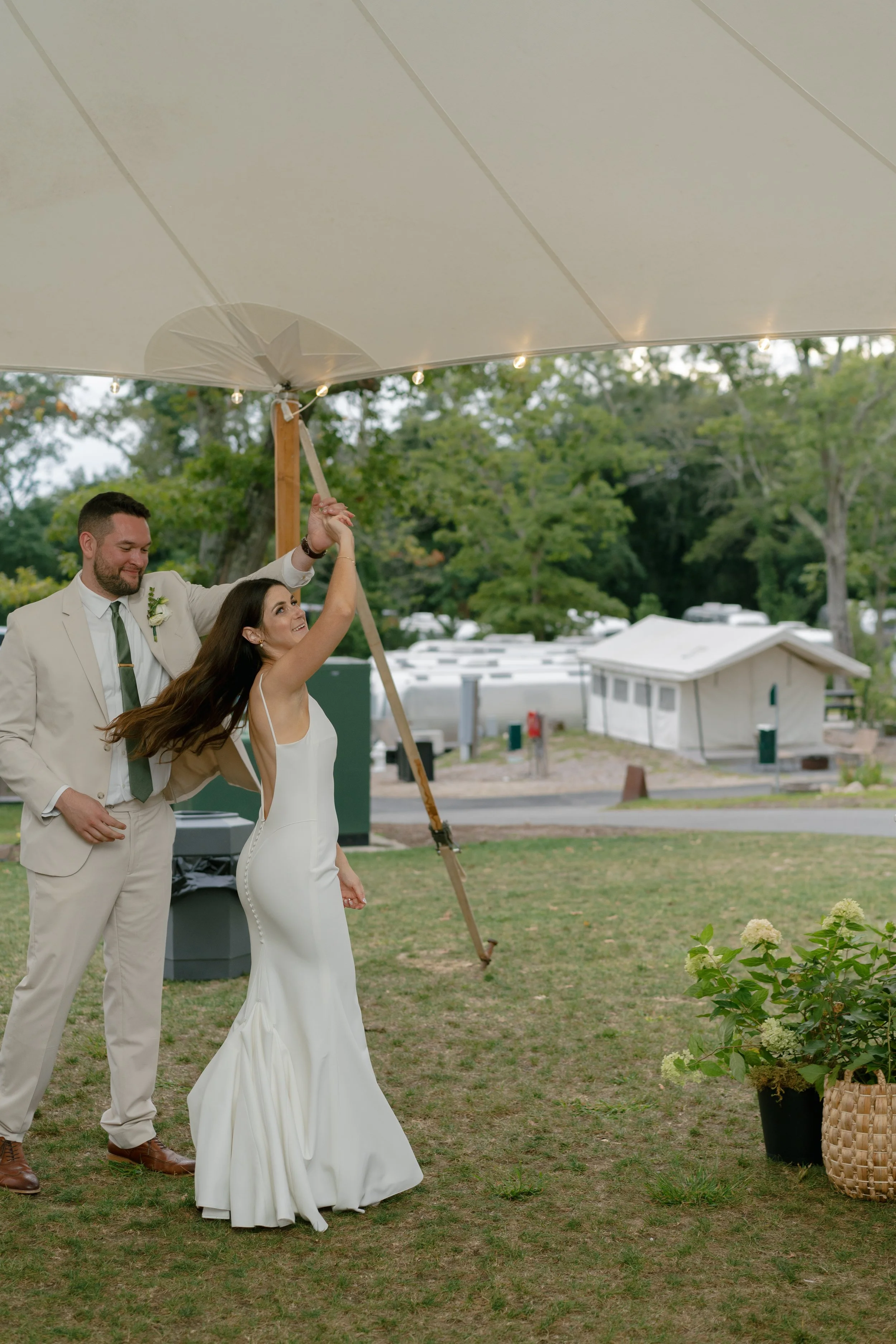 LaurenHawkinsPhotography_Corina_Neil_Wedding-492.jpg