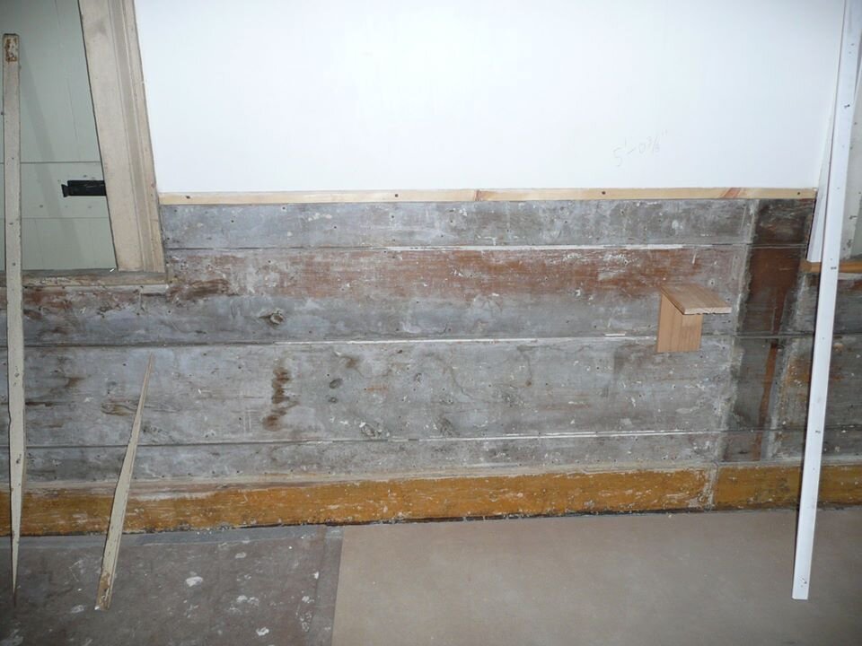 1847 Schoolhouse wainscoting.jpg