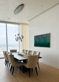 Dining Highrise Style