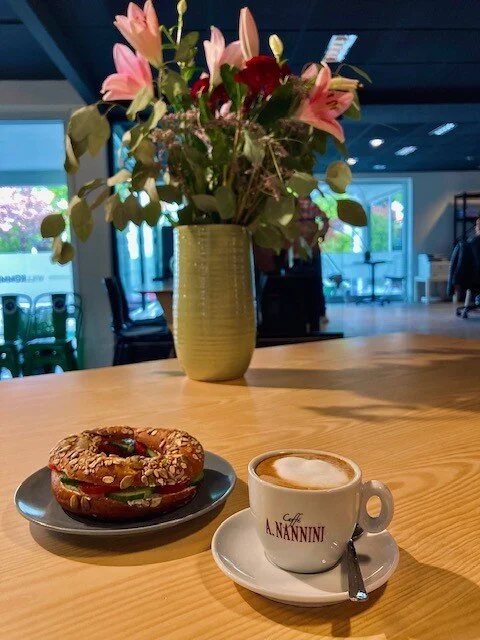 START YOUR DAY RIGHT! 😊