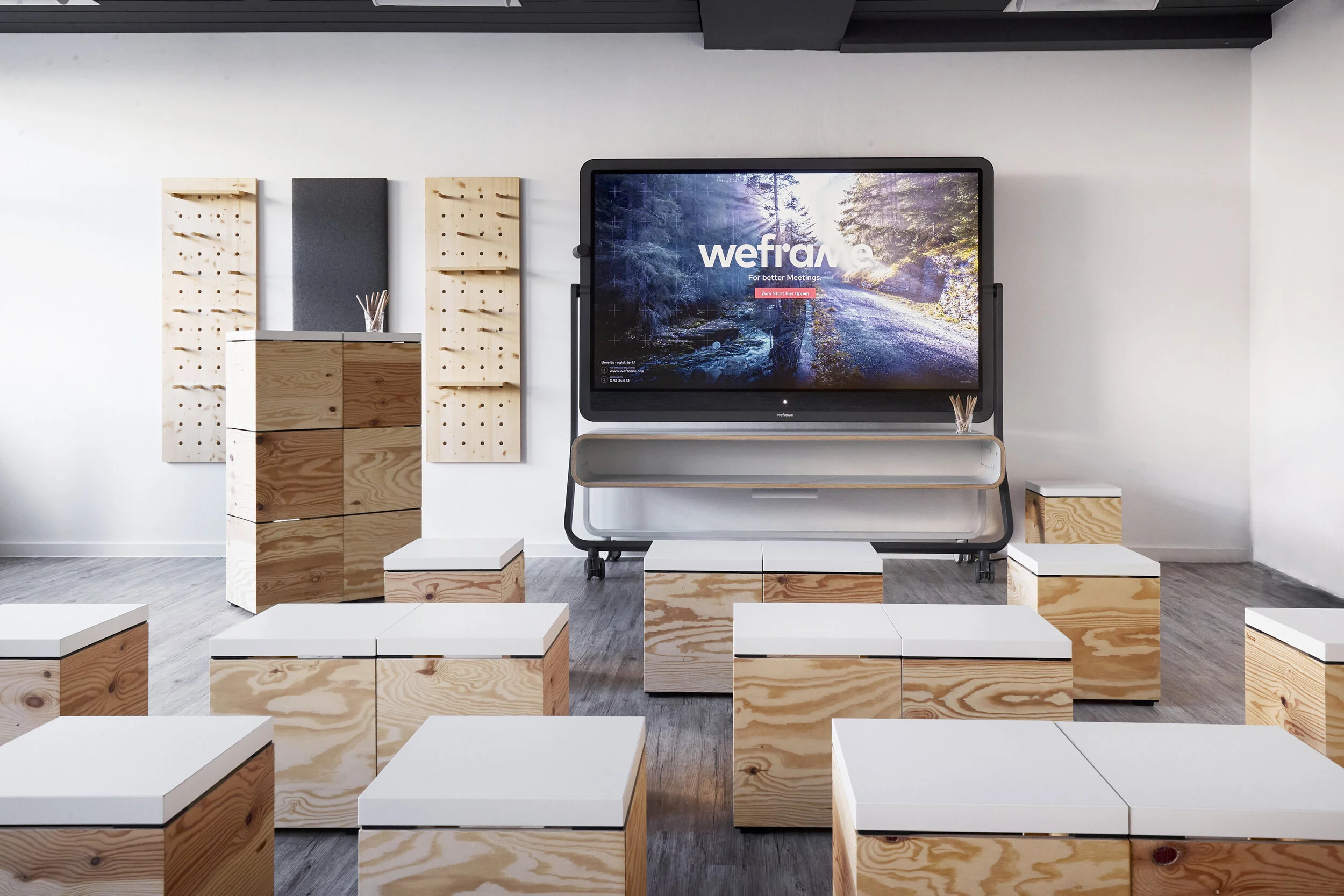 Heute stellen wir euch unseren größten Tagungsraum, die Meeting Suite, vor!