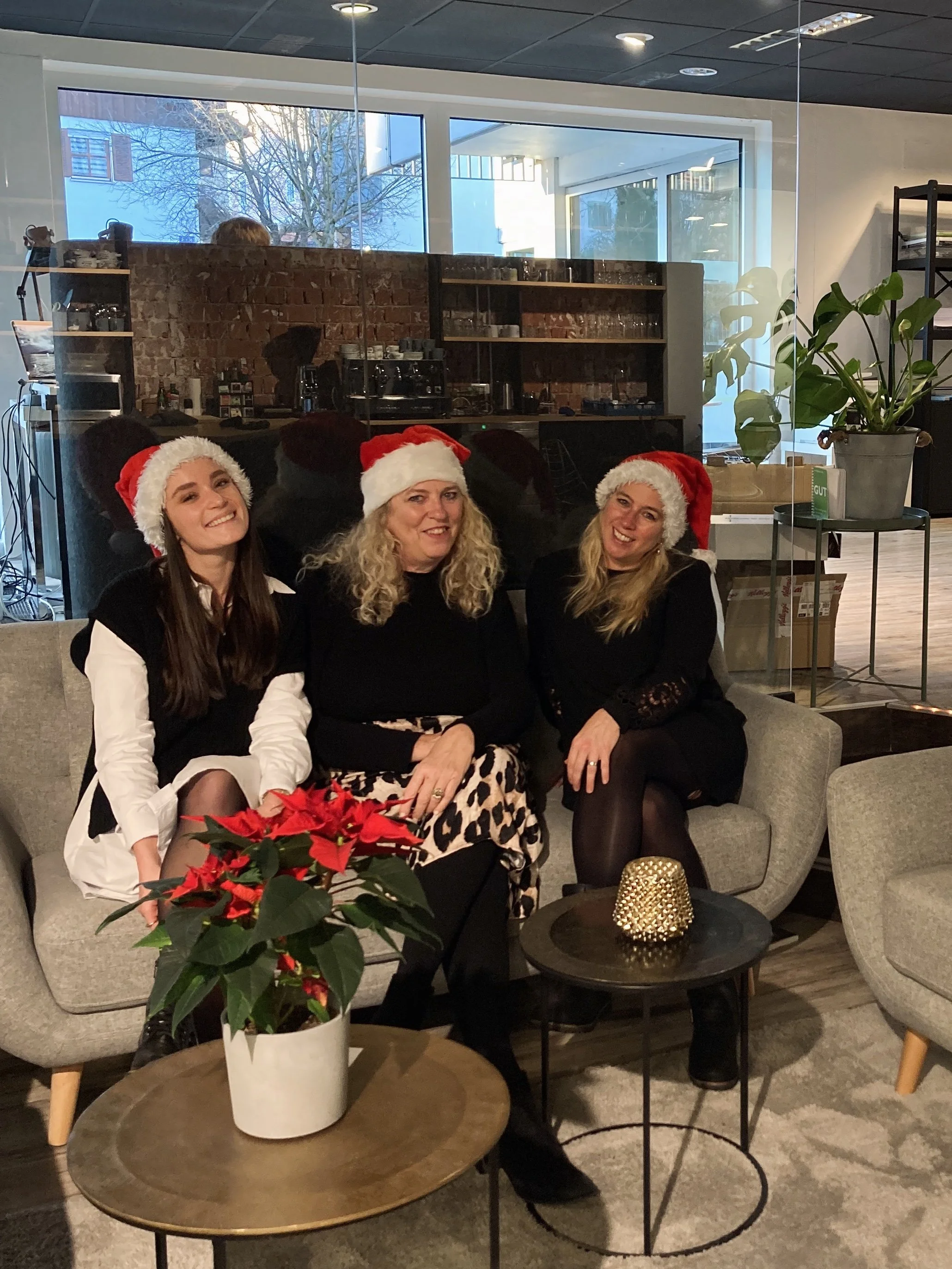 WE WISH YOU A MERRY CHRISTMAS…🎄🌟