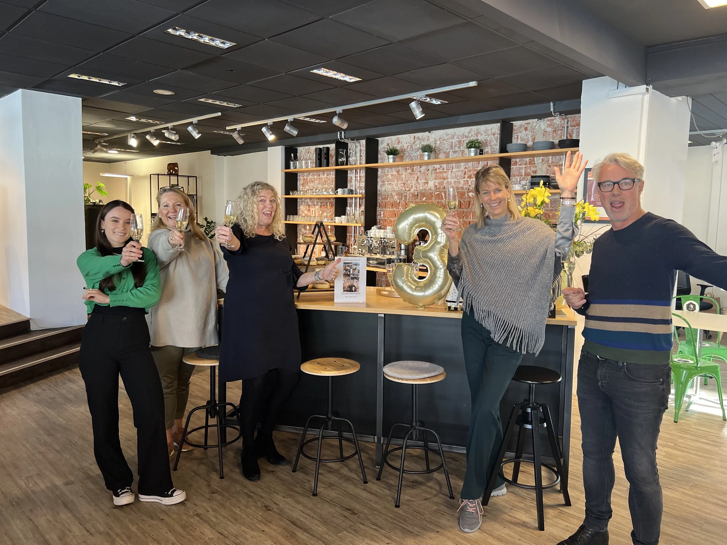 3 JAHRE DAS ATELIER!!🥂