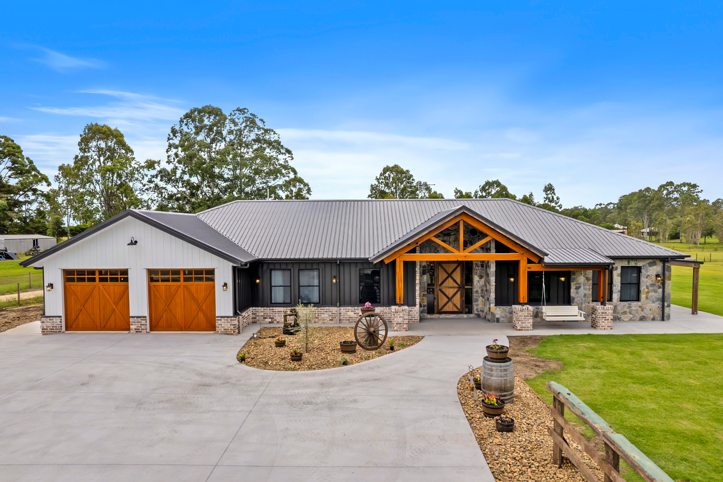 HERO 21 Macginley Rd.png