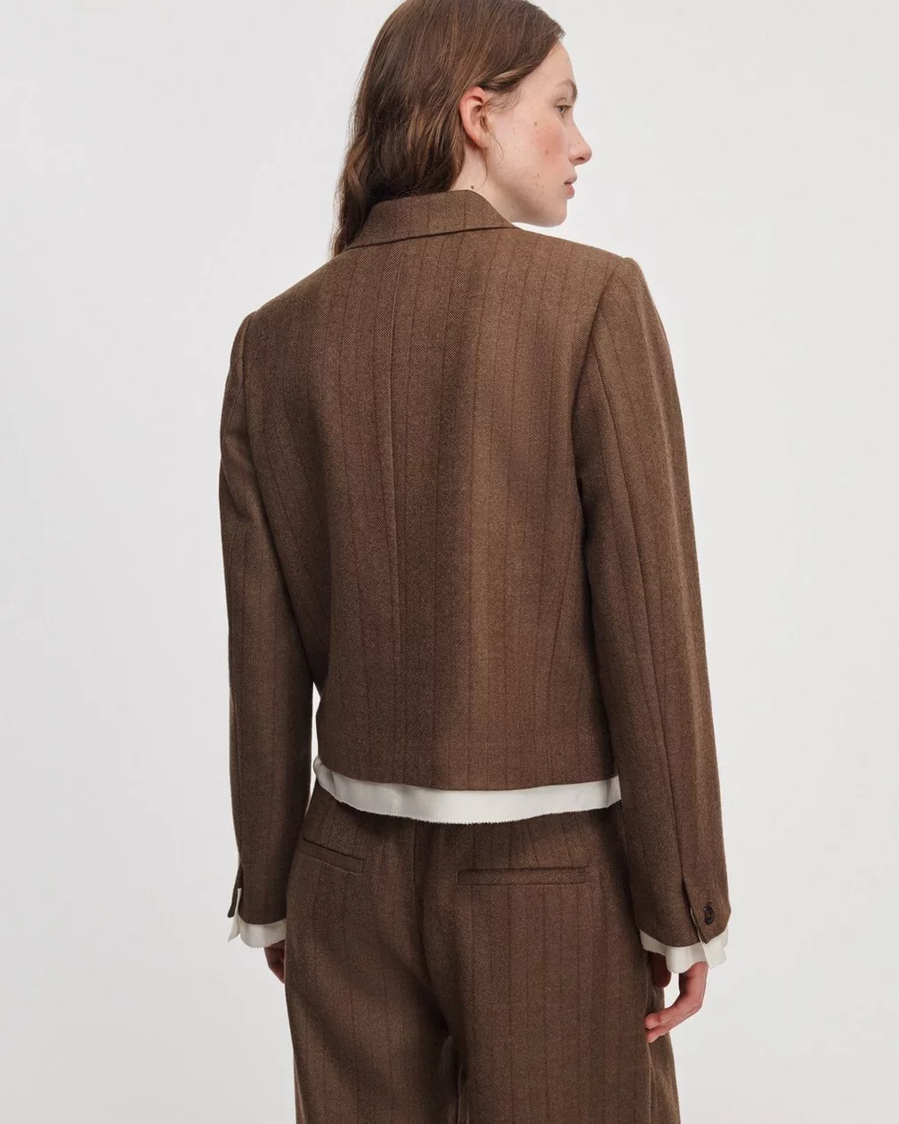Lawrence-Striped-Blazer-282 (4).webp