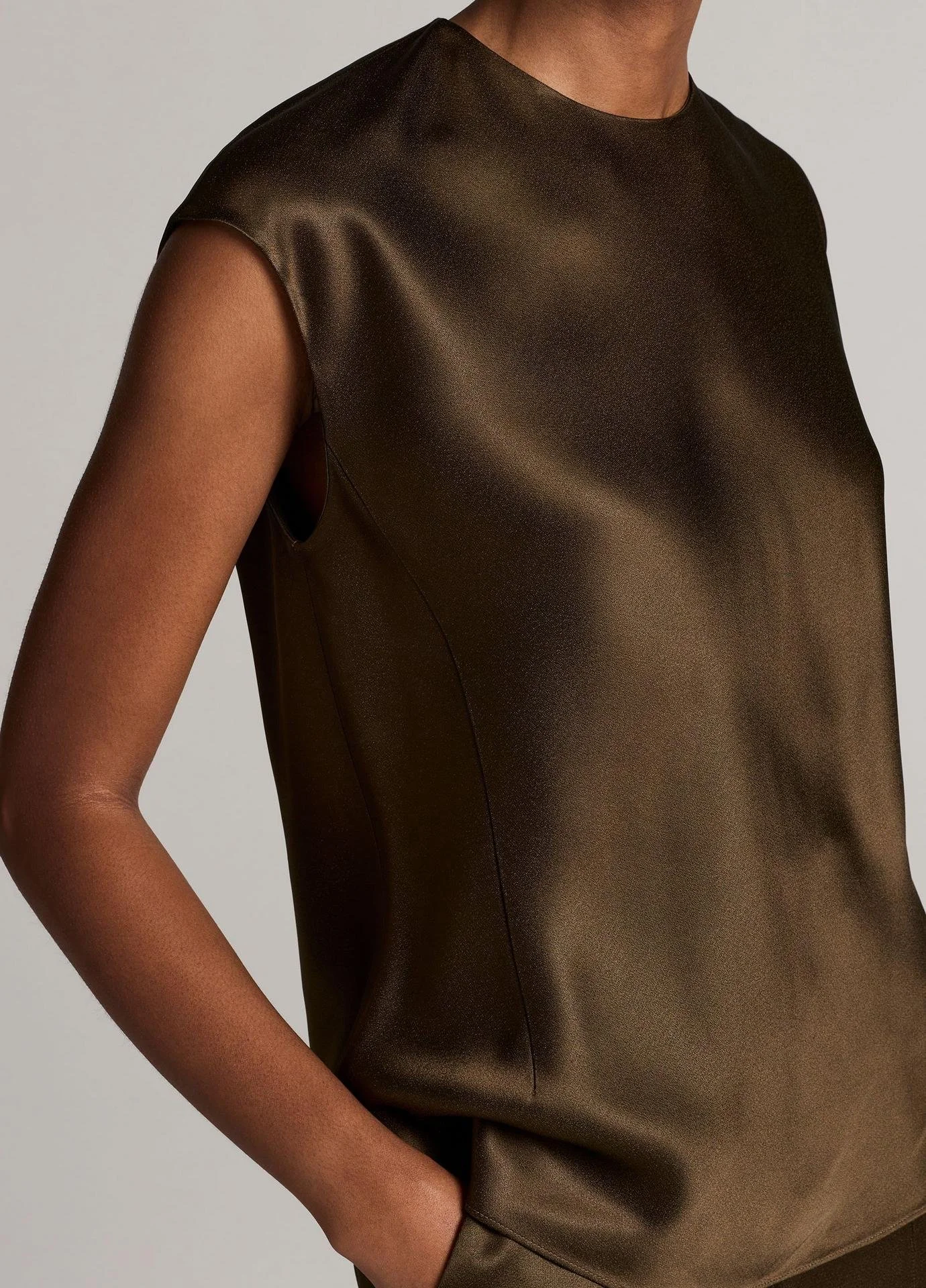 Vince Relaxed Crew Neck Top