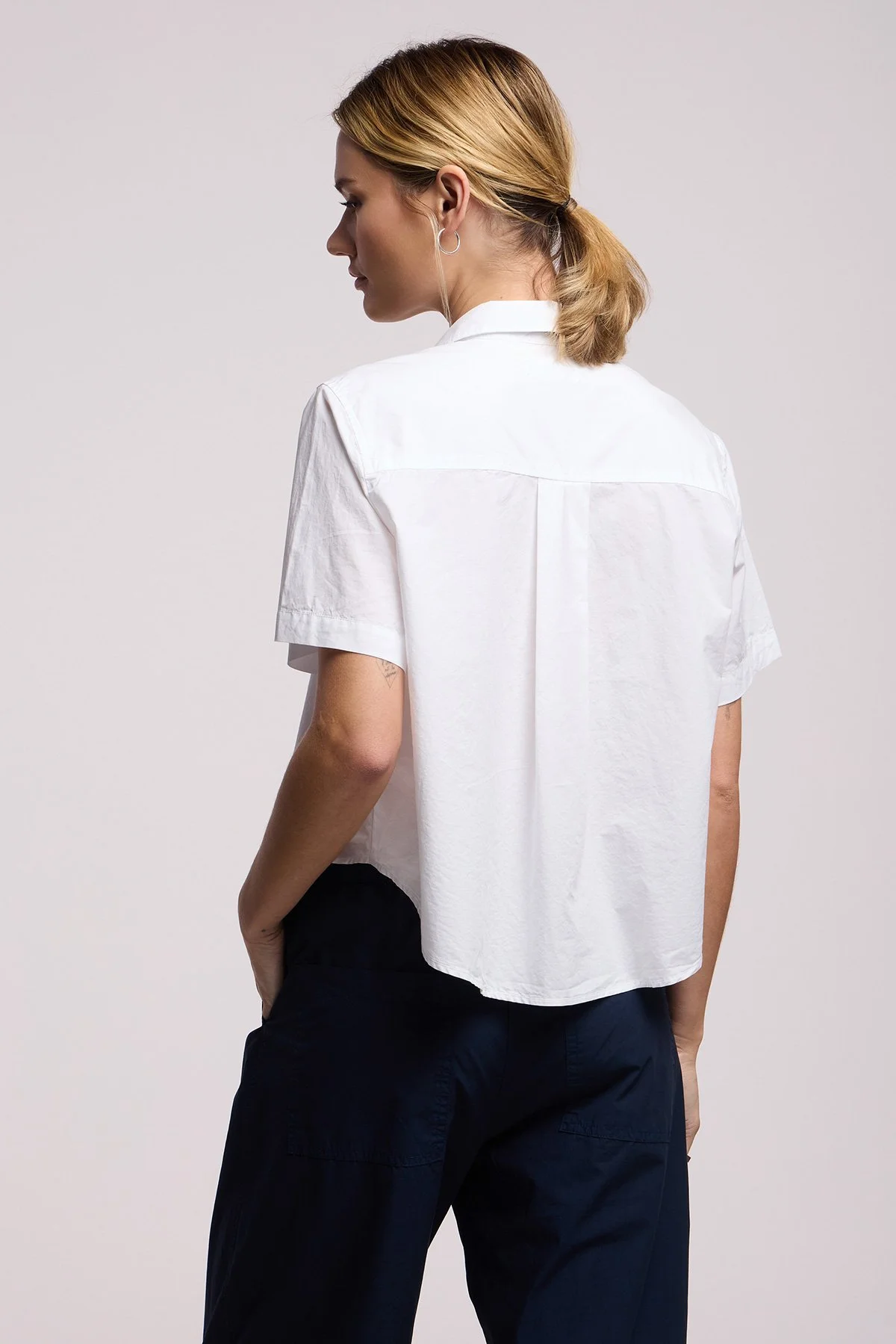 Alana07-white3.jpg