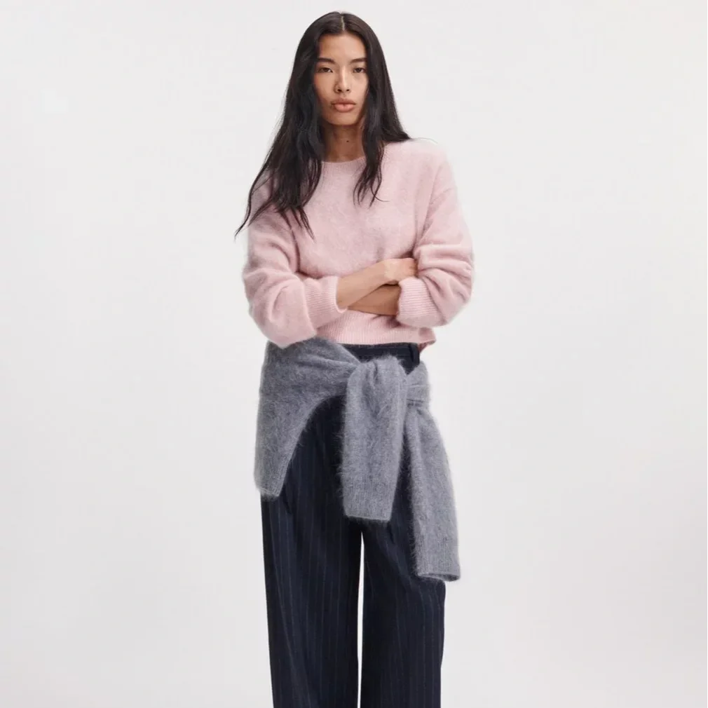 Jada-Brushed-Cashmere-Crewneck-690+%283%29.webp