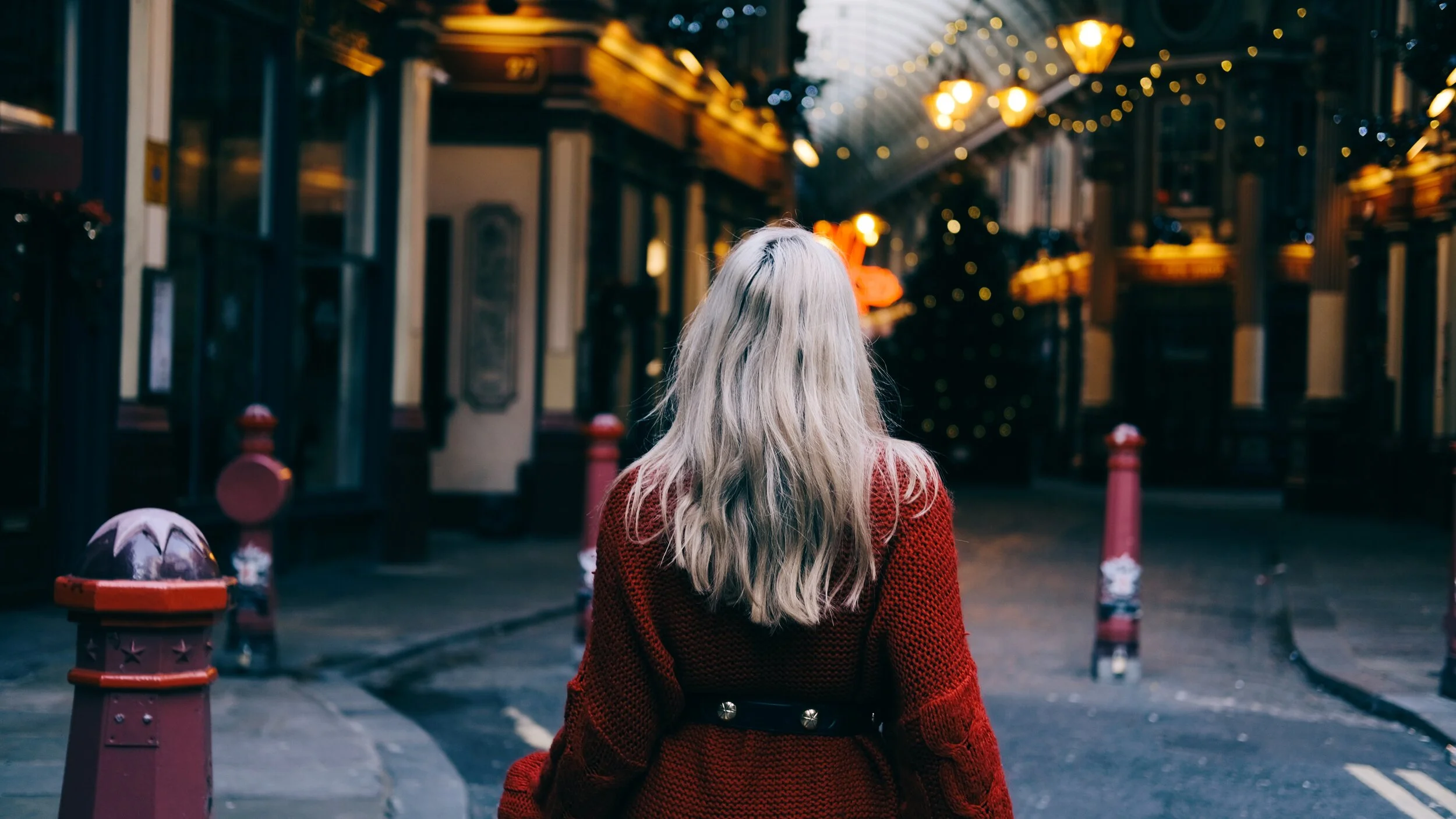 A simple style hack that instantly updated an old cardigan for Christmas