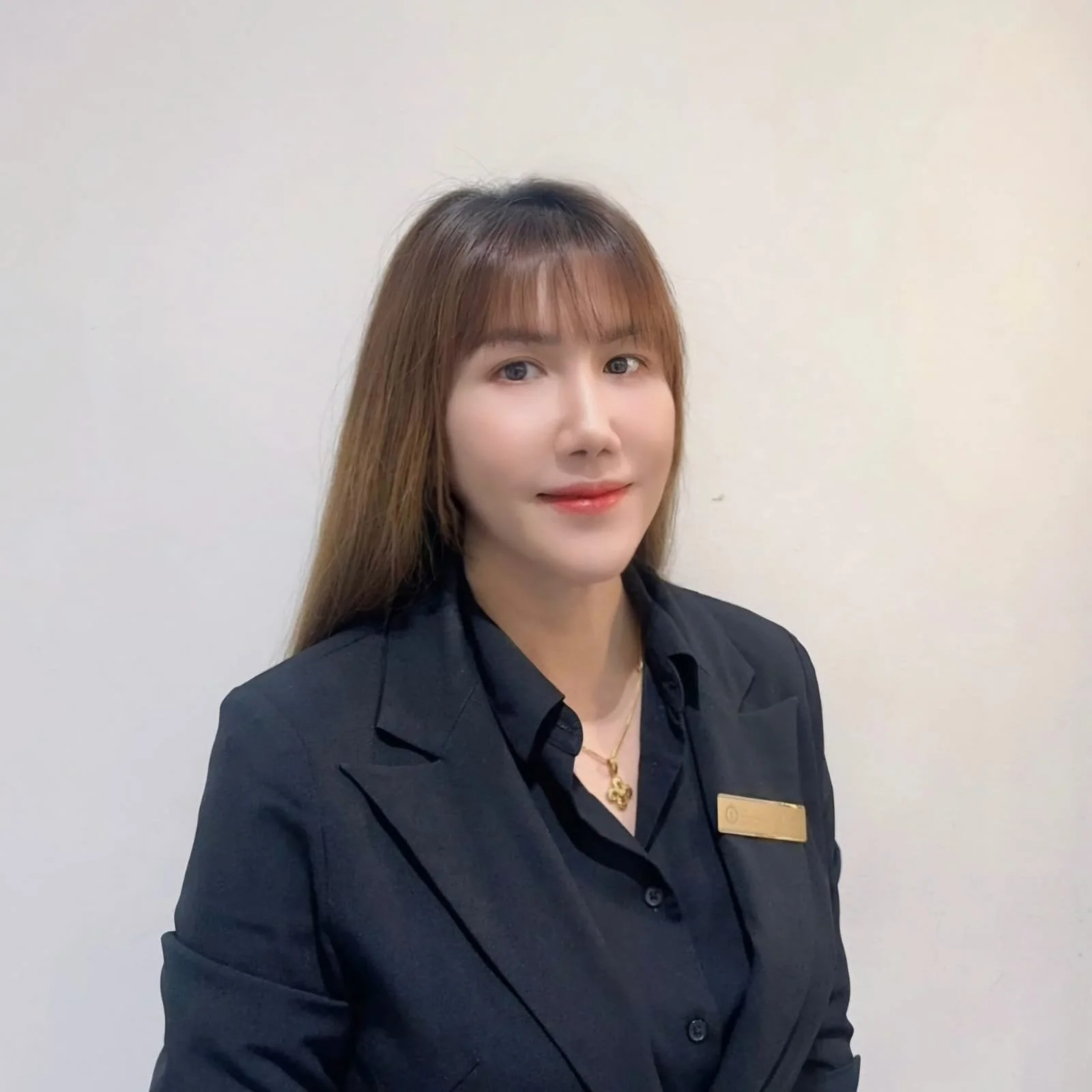 The Brow & Beauty Anne Senior Artist.jpg