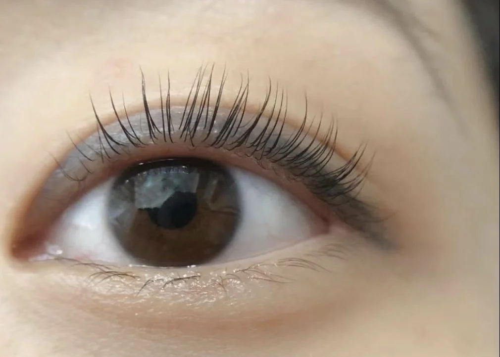 The Science Behind Keratin Lash Lifts: How It Works