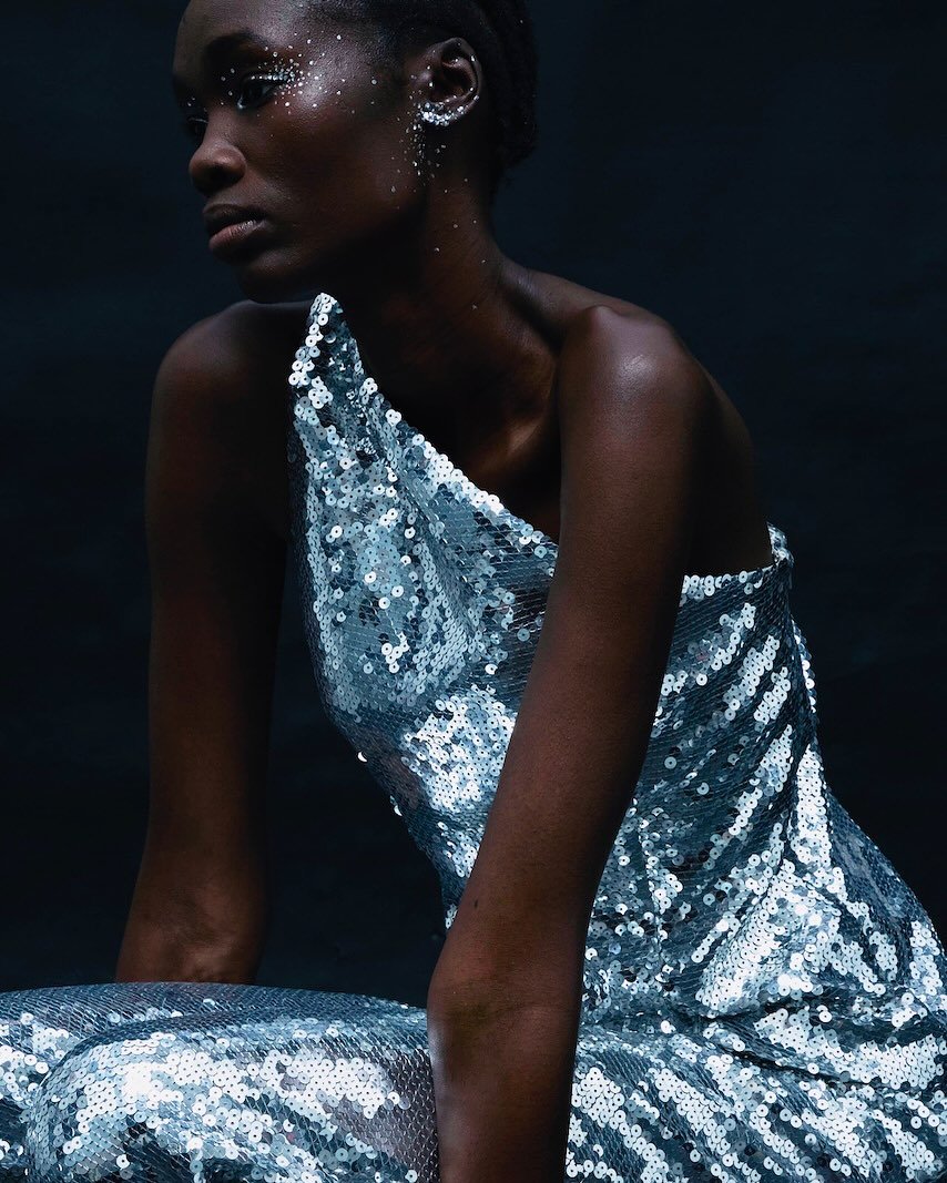@rueagthonis full look on the gorgeous @Ayenaluk via @mandpmodels

Photographer: @gracehodgsonphoto
MUA: @matilderibau
Videographer: @izziekoyander

#crescentagency #crescentpr #rueagthonis #crescentclient