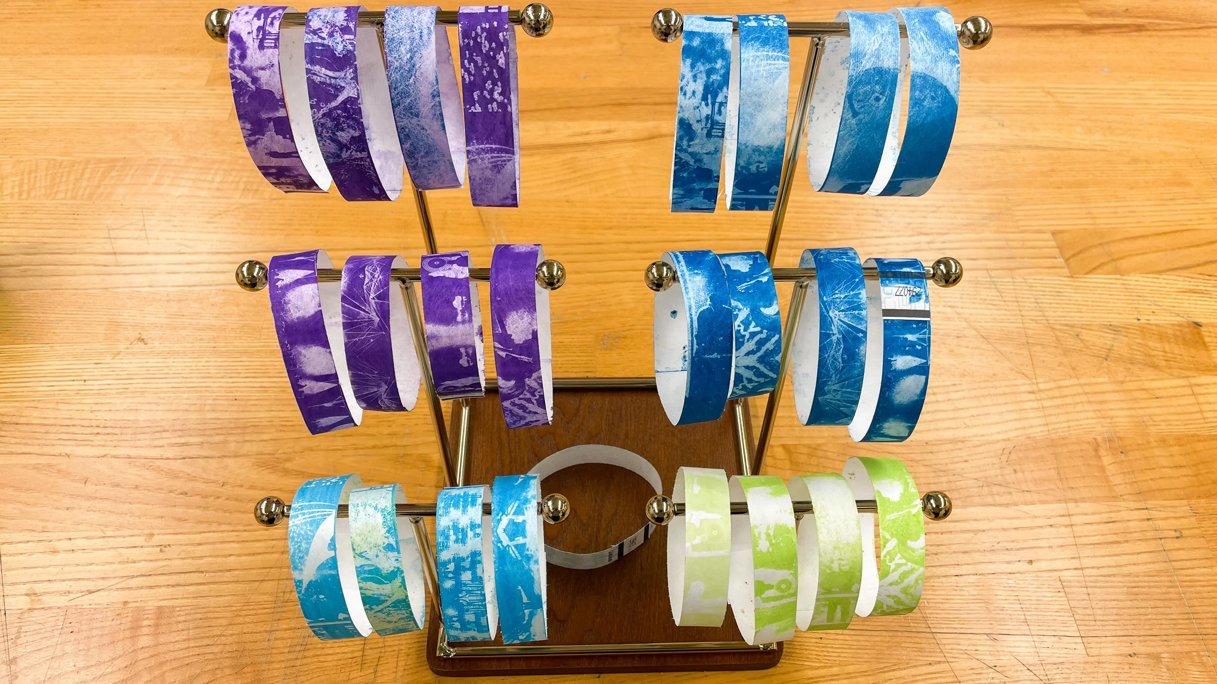 2021_GumBichromate_FestivalWristbands_NancyDHuynh022.JPG