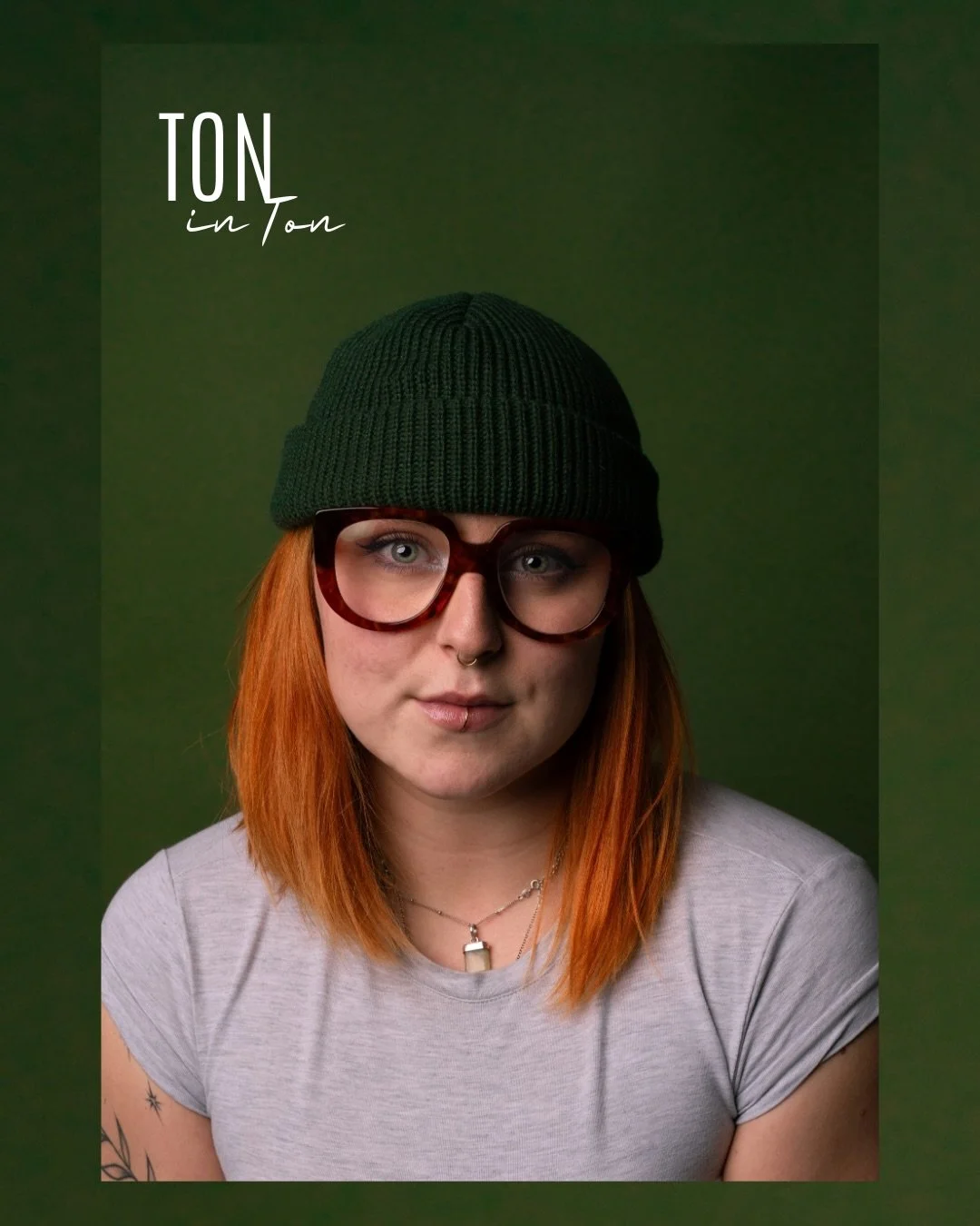 TON IN TON🦎

@jolie_bythestudio war mein Model, um neue Farben und Lichteinstellungen f&uuml;r eine Portrait Session auszuprobieren.

Also hab&lsquo; ich sie und ihre @obeyclothing M&uuml;tze versucht in Szene zu setzen - Ton in Ton.

Danke tuusig @