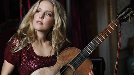 Jul med Sofia Karlsson