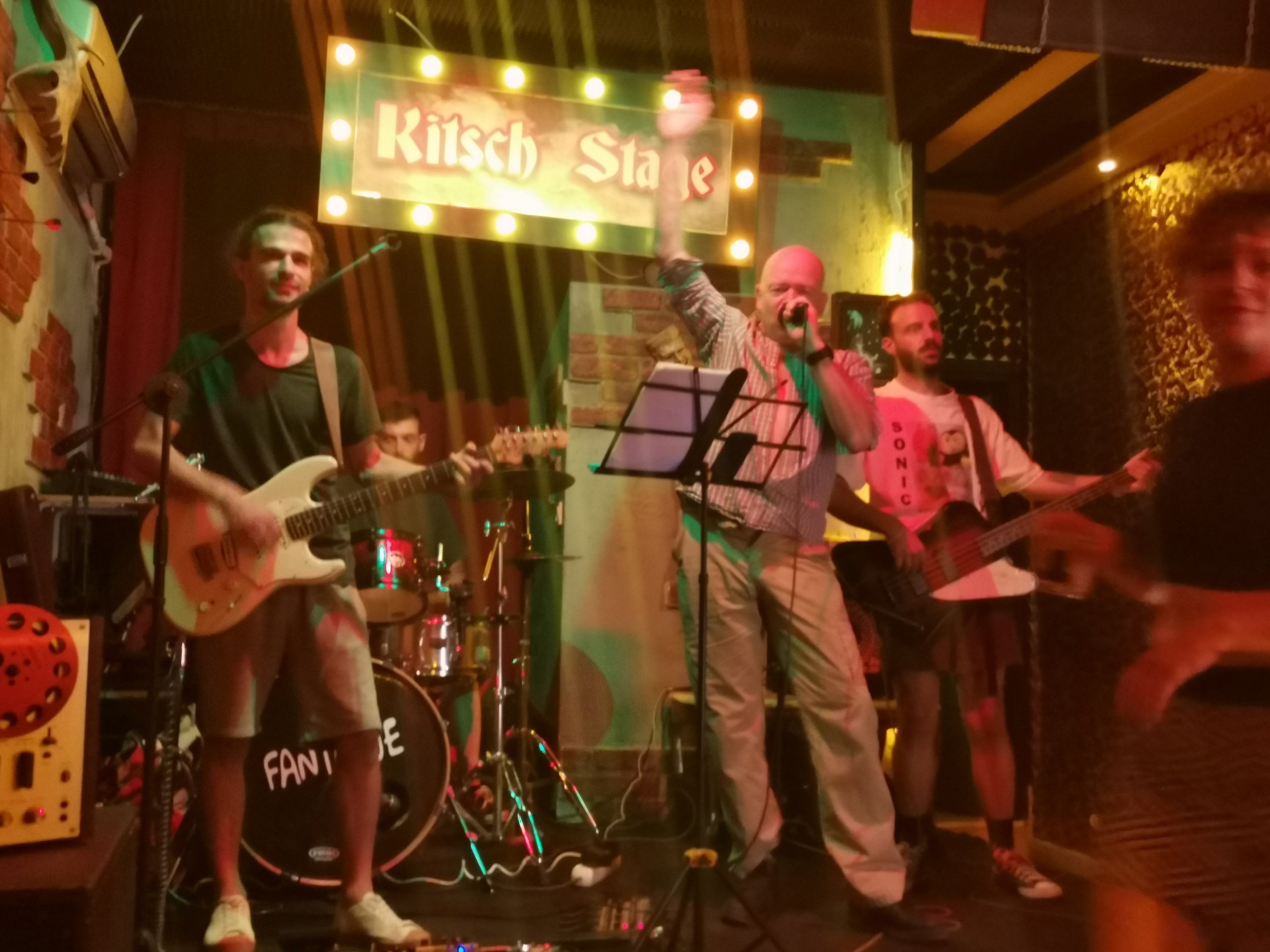 Dag 5: Hviledagen som endte med rockekonsert