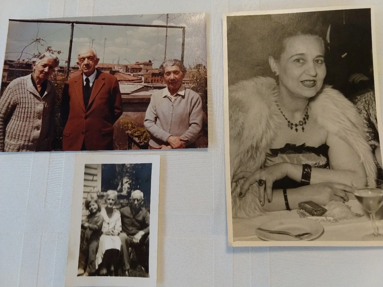 Leona Sircona, sisters Mara, Gita, wife Beatrice, Walter, Evangeline, Nana.jpg