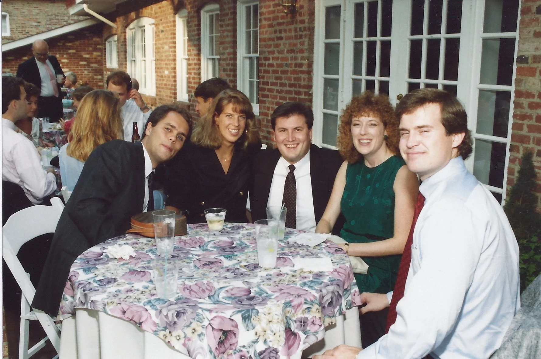 0889 Wedding College Friends 2.jpg