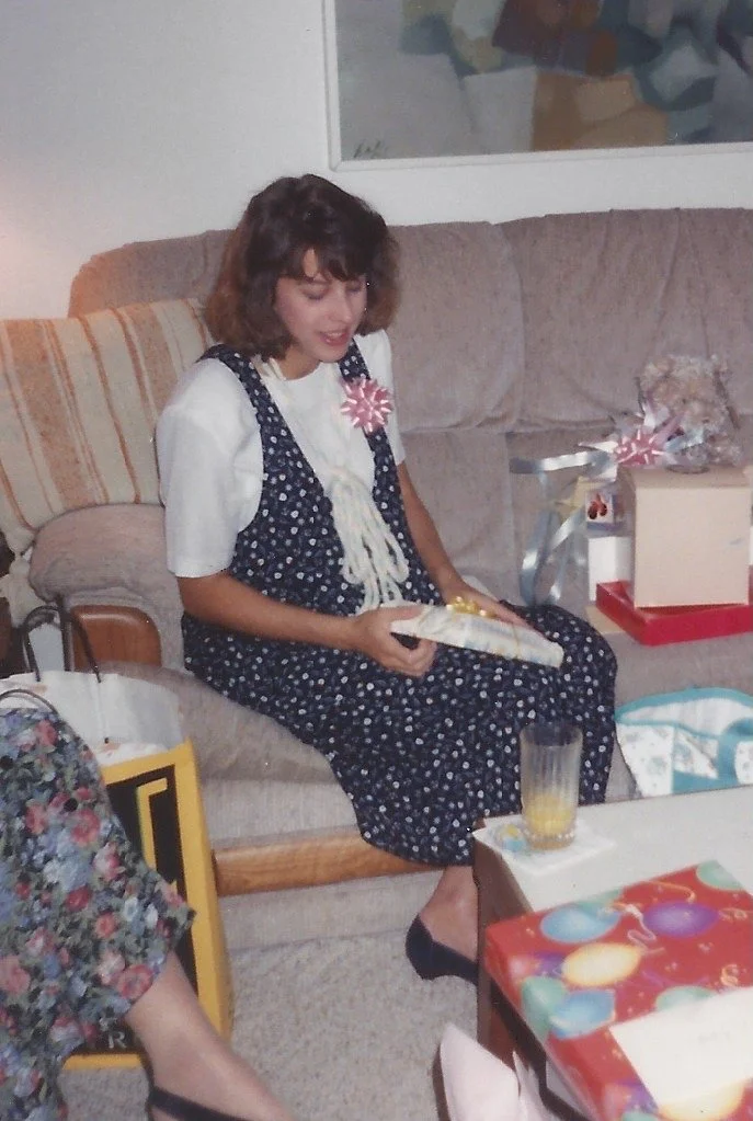 0793 Betsy Pregnant 2.jpg