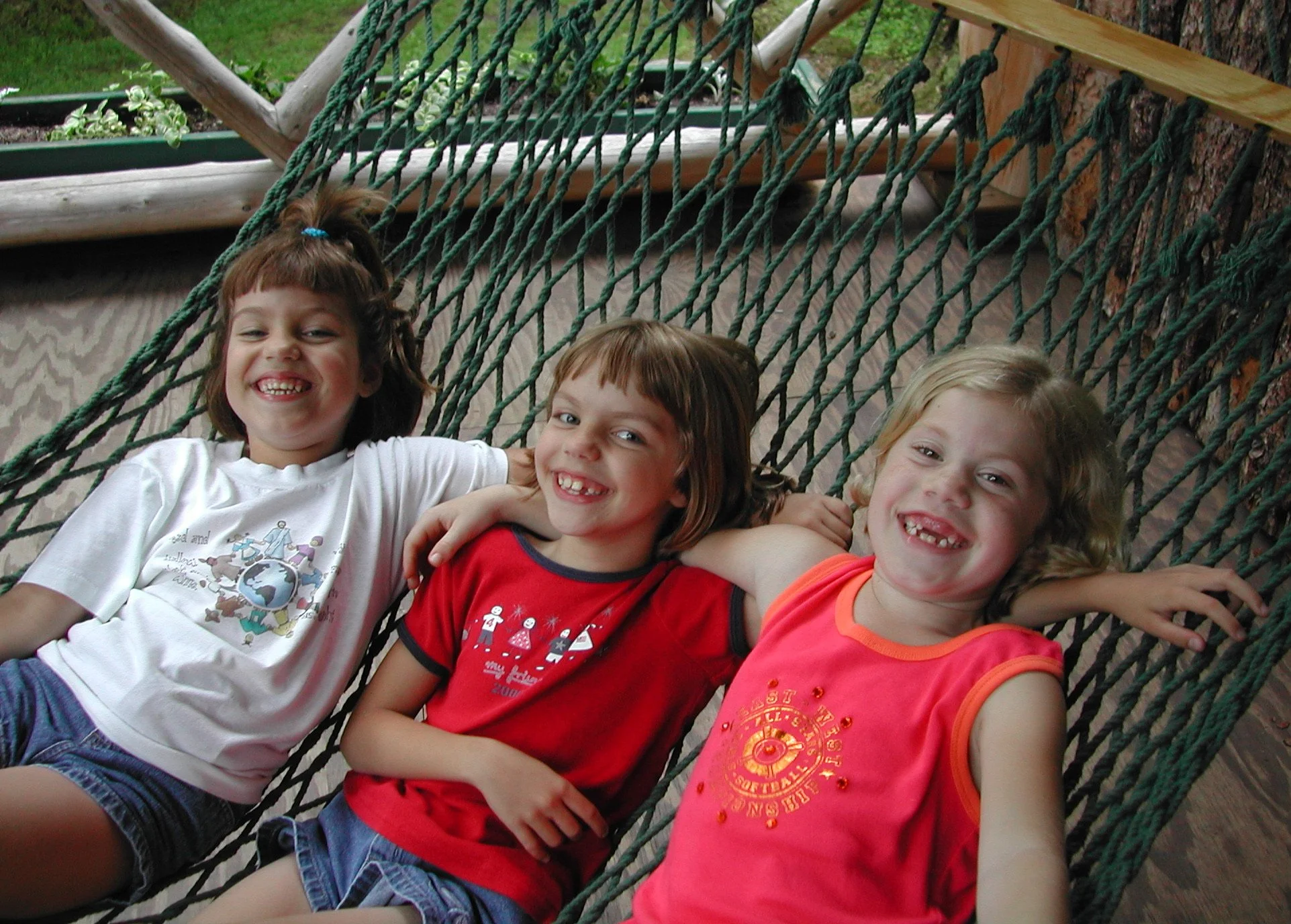 0602 CW Grace Laura Ava 1.jpg