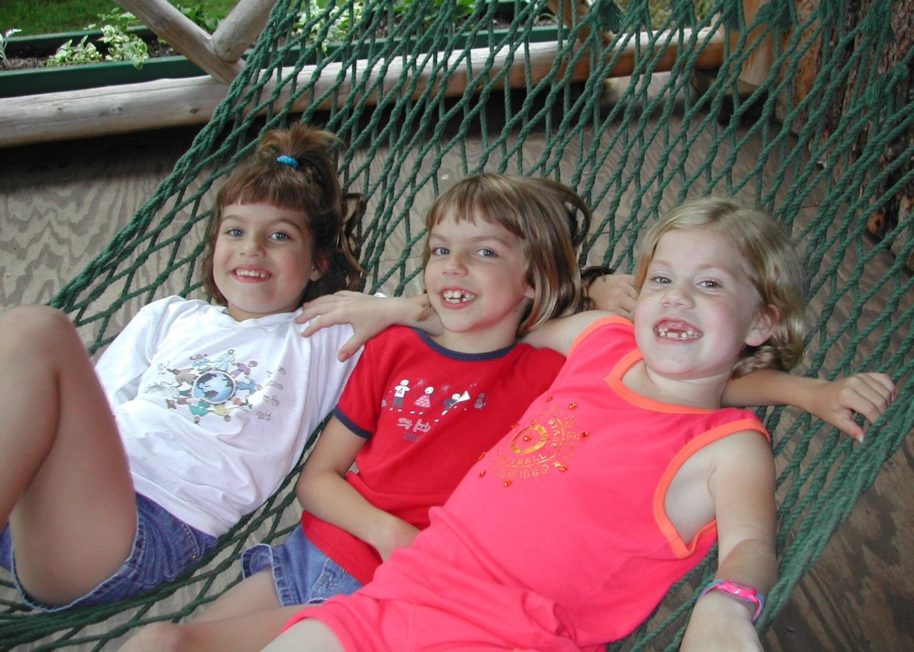 0602 CW Grace Laura Ava 2.jpg