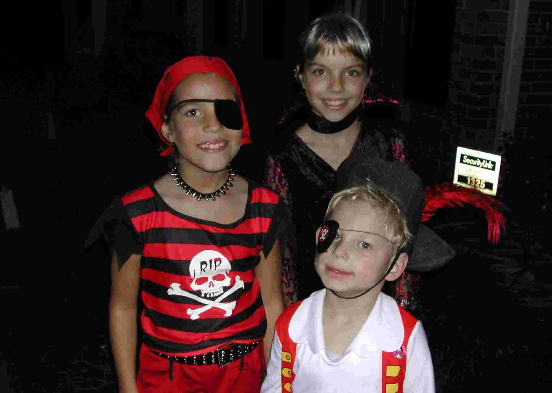 1004 Kids Halloween SM.jpg