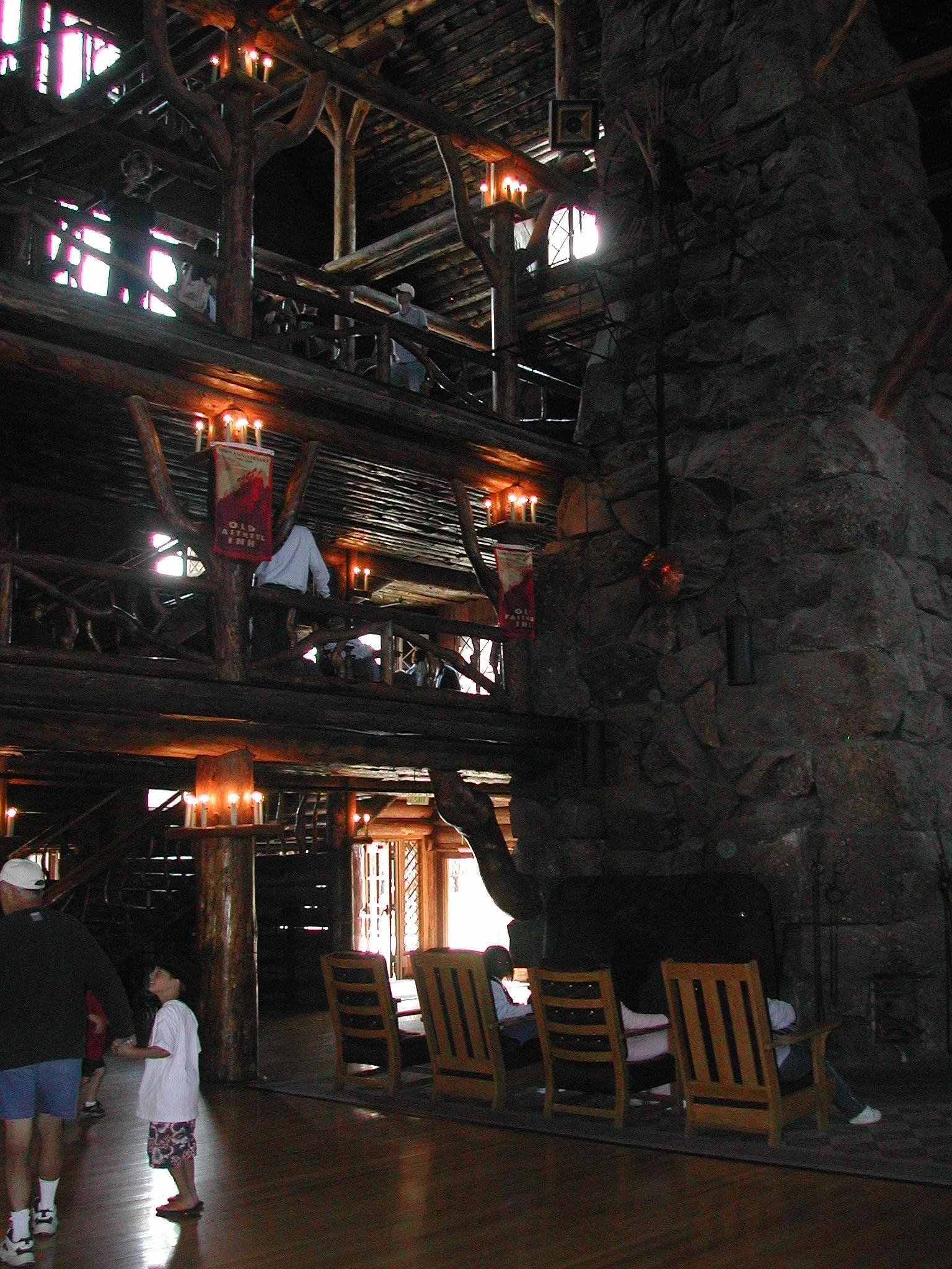 0604 Old Faithful Inn 2.jpg