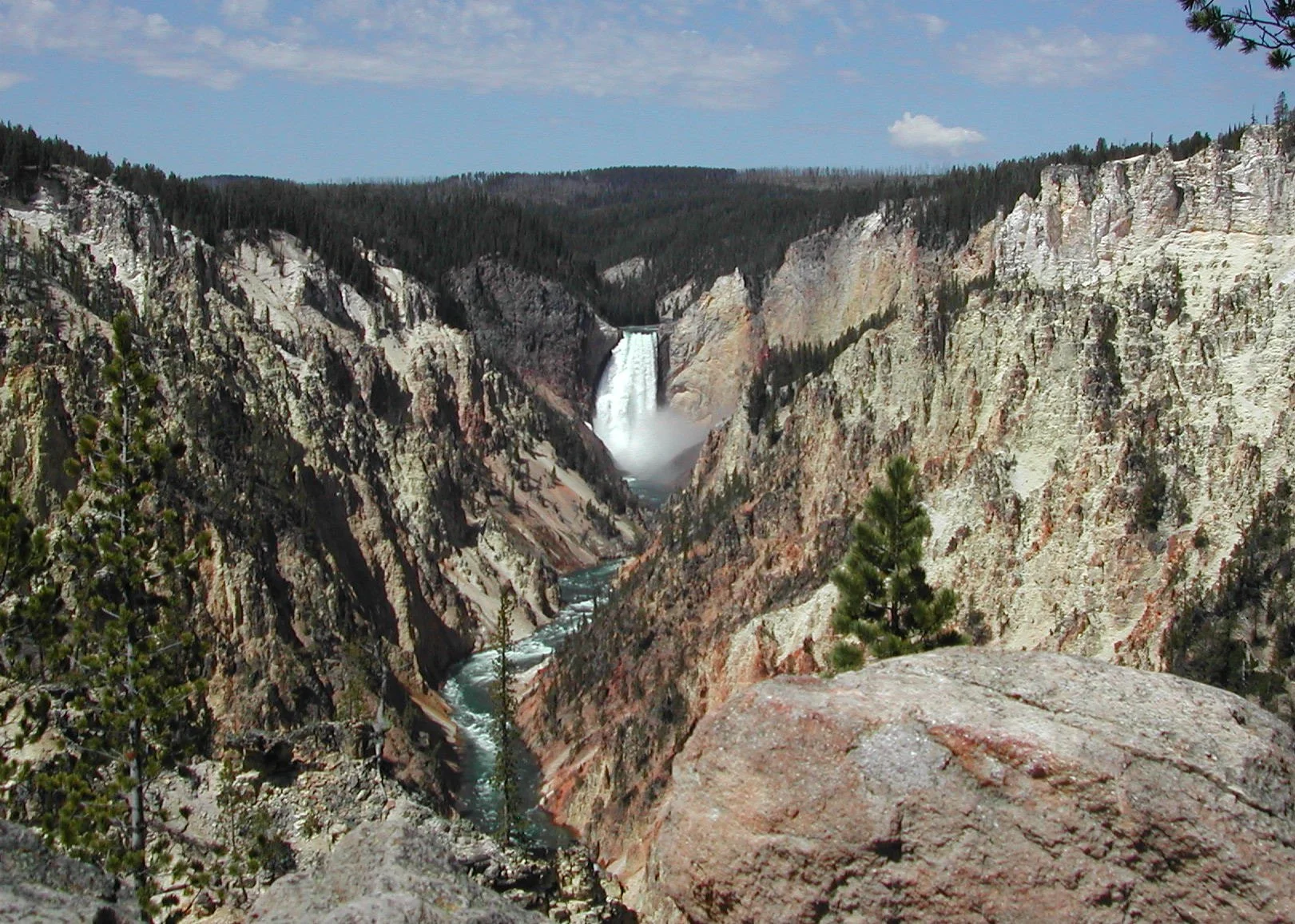 0604 Yellowstone Canyon 2.jpg