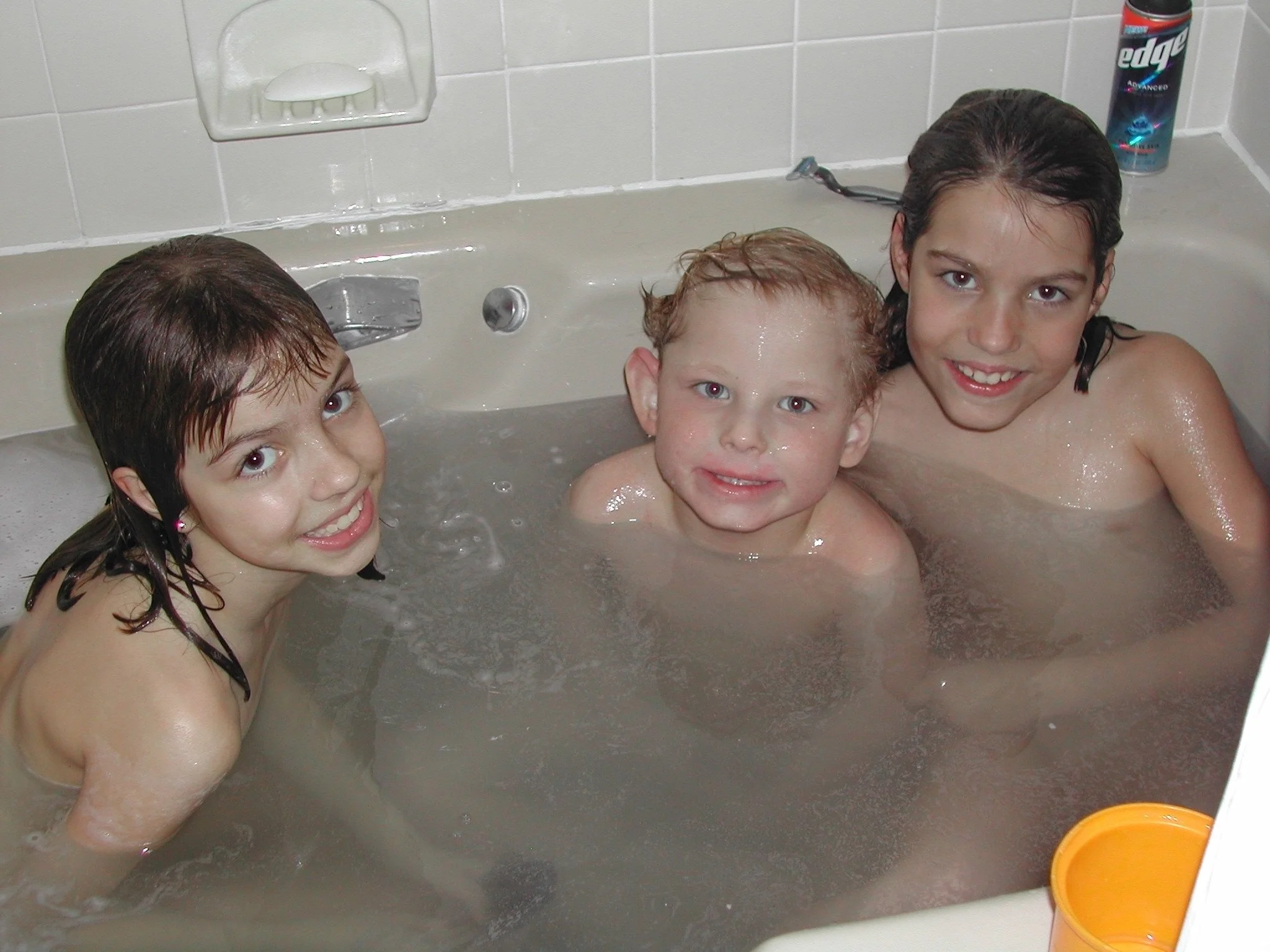 0305 Kids in Tub.jpg