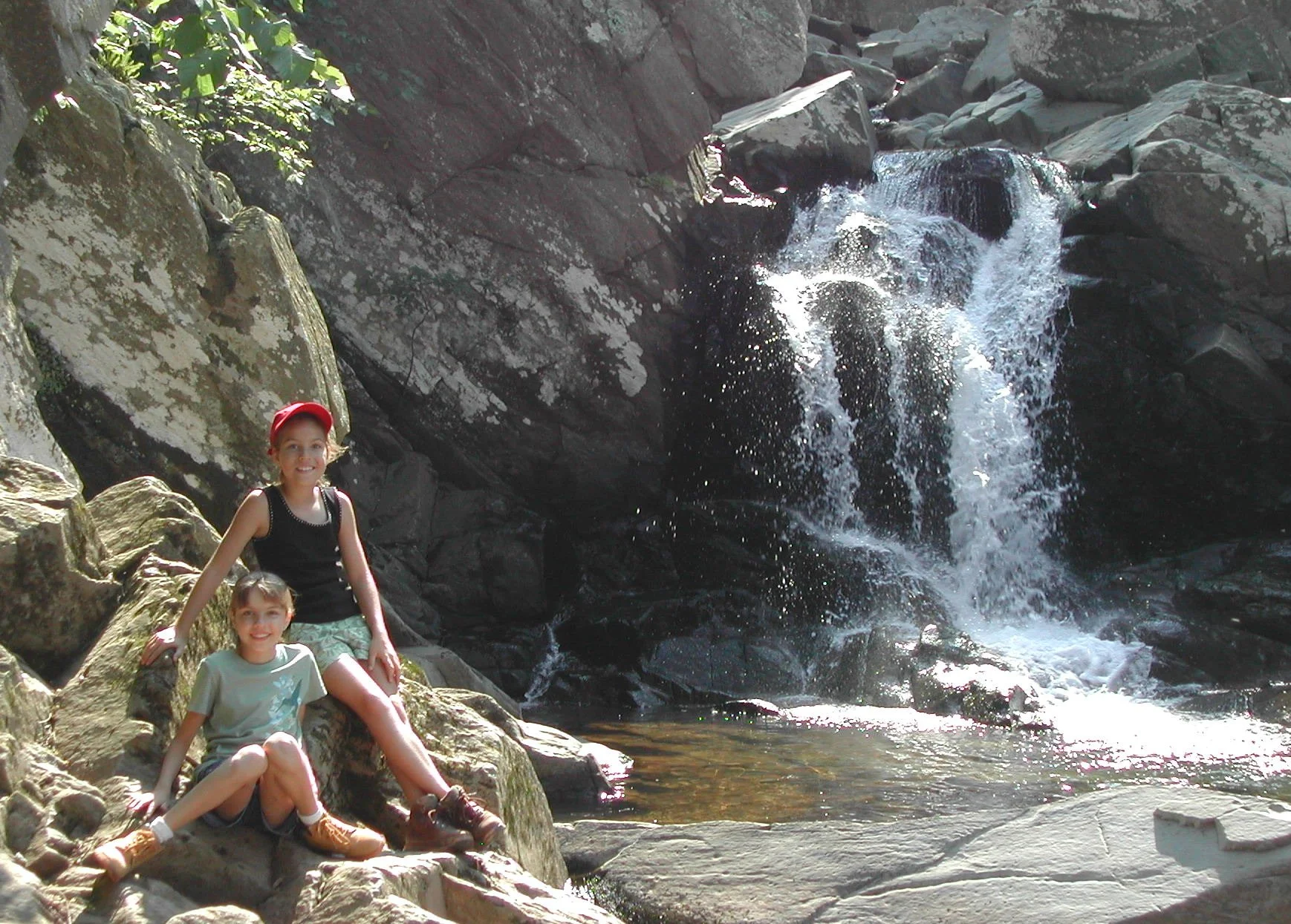 0605 Grace Ava Scotts Run.jpg