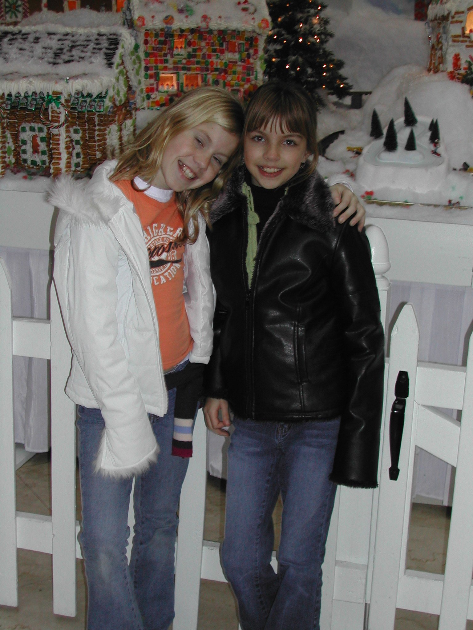 1205 Grace Laura.jpg