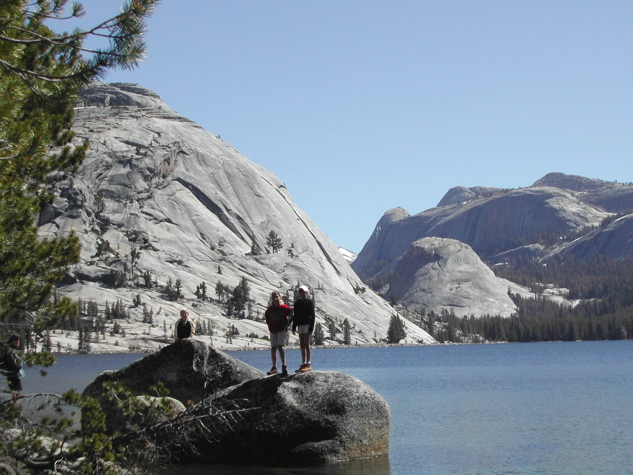 0605-21 Tenaya Lake.jpg