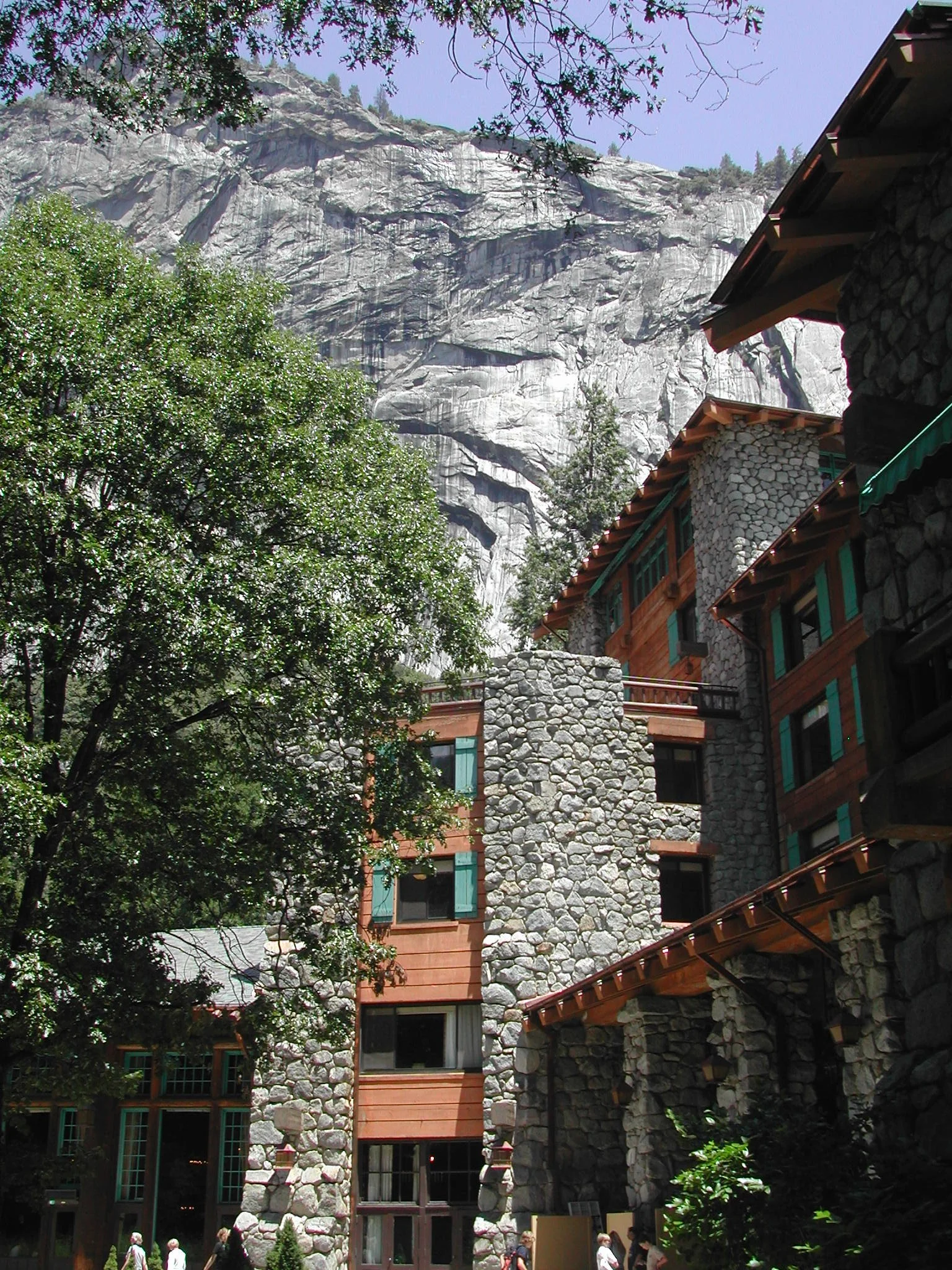 0605-55 Ahwahnee Hotel.jpg
