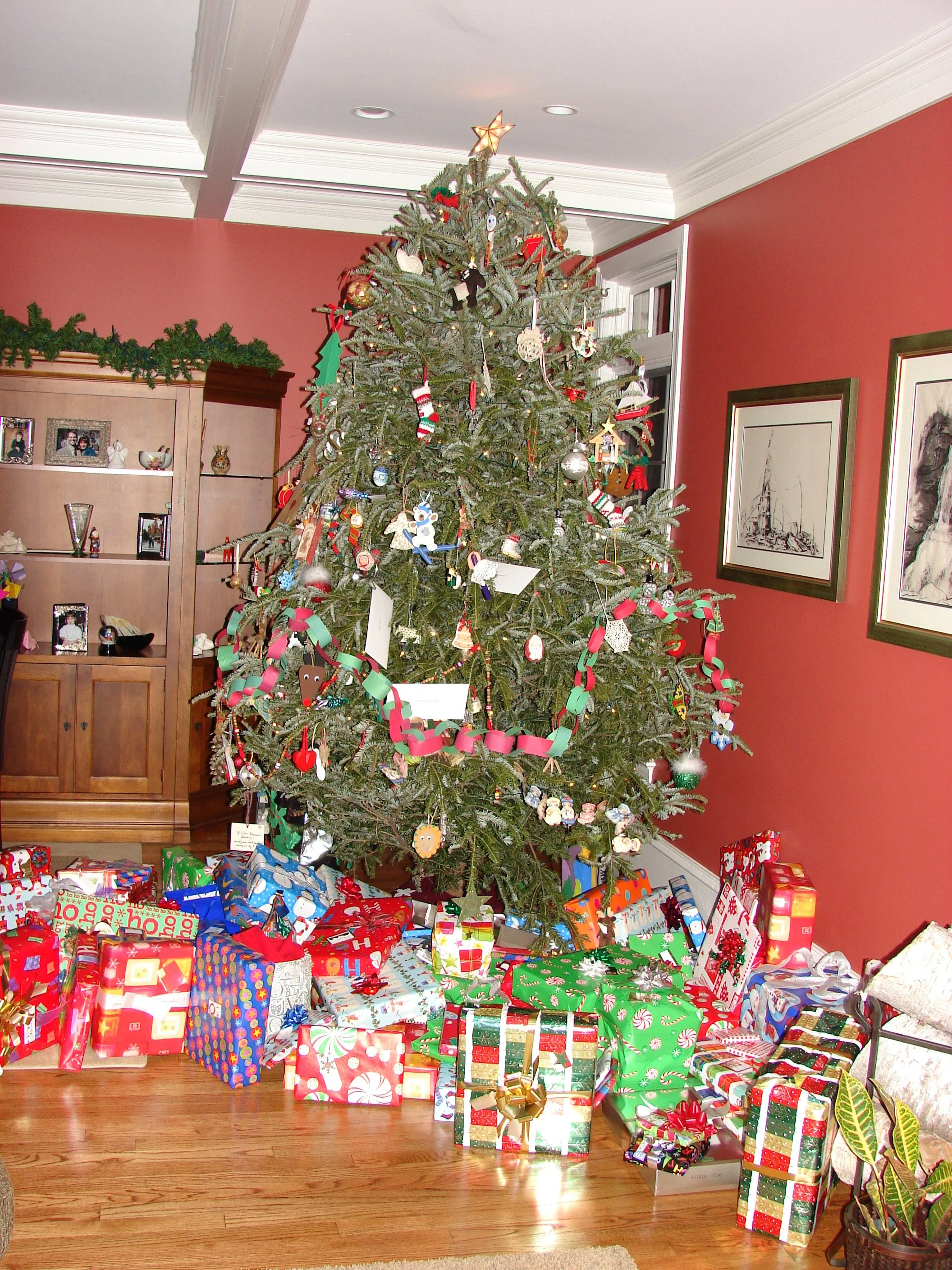 1206 Christmas Tree.jpg