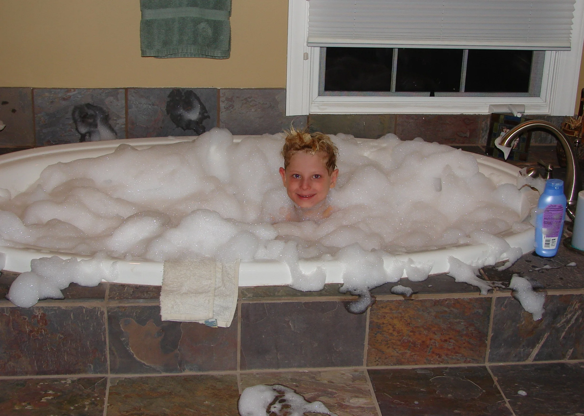 1206 Nate Bathtub.jpg